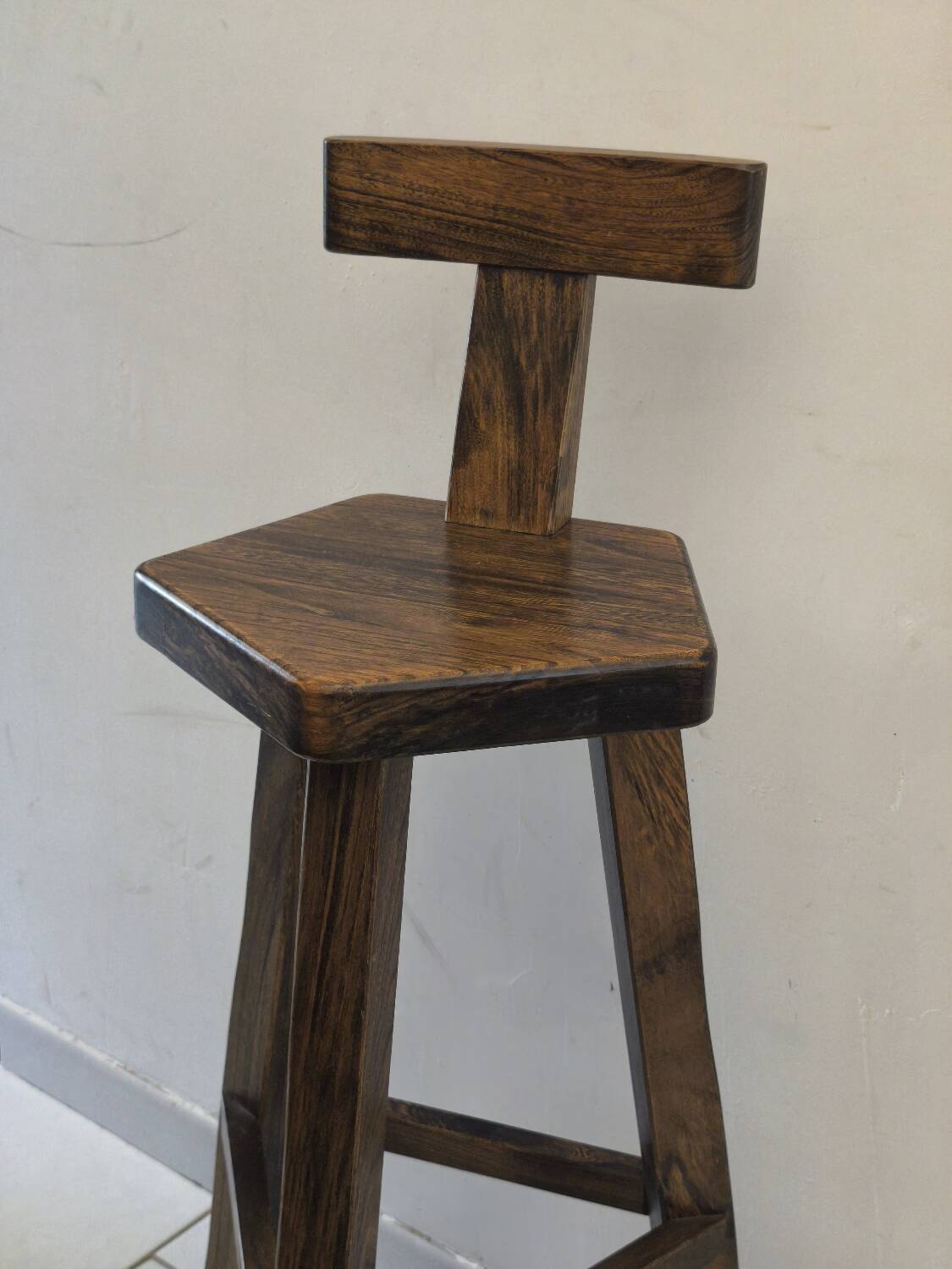 Aranjou high stool bar chair