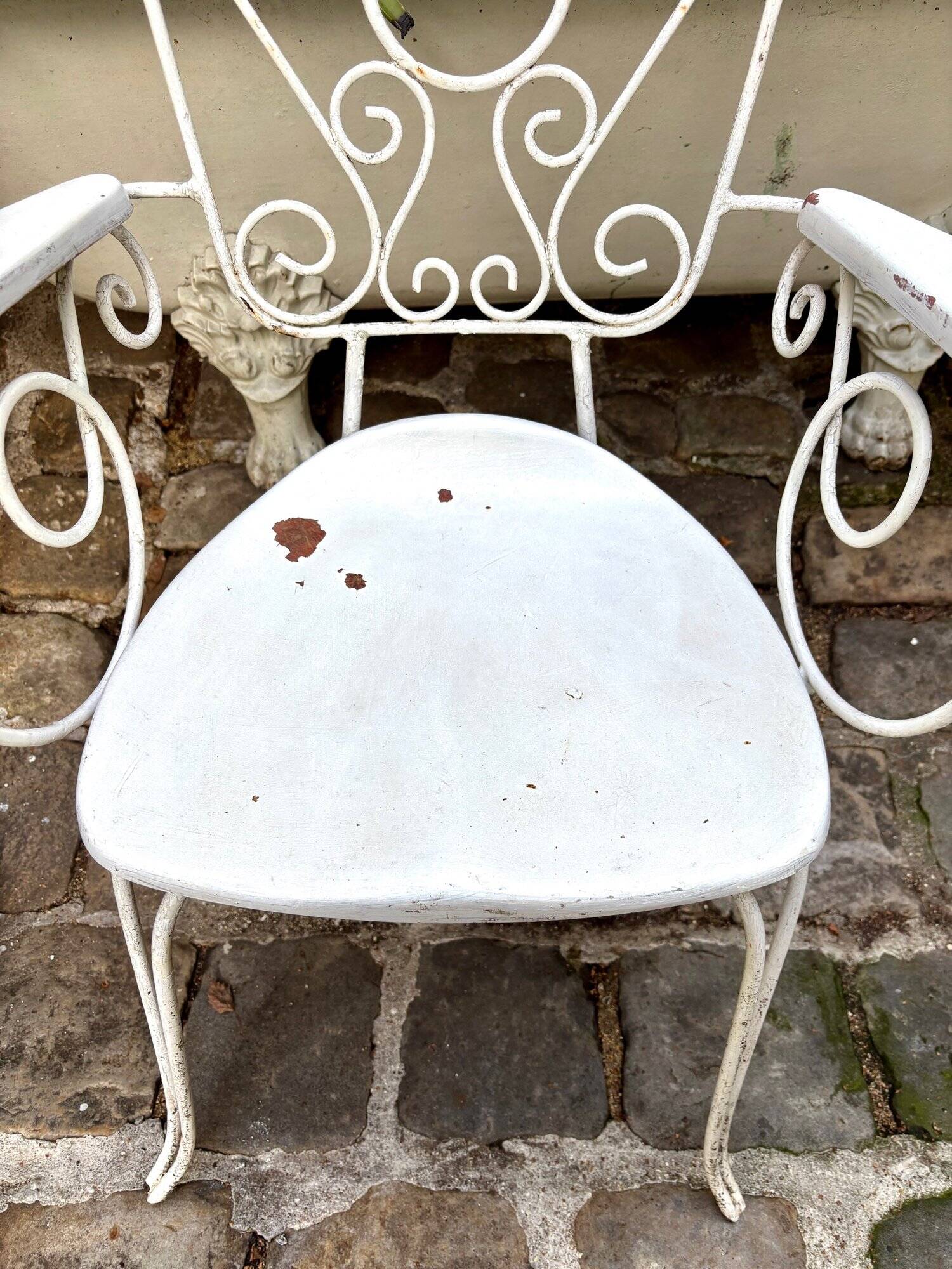 White cast iron garden chair no. 2
