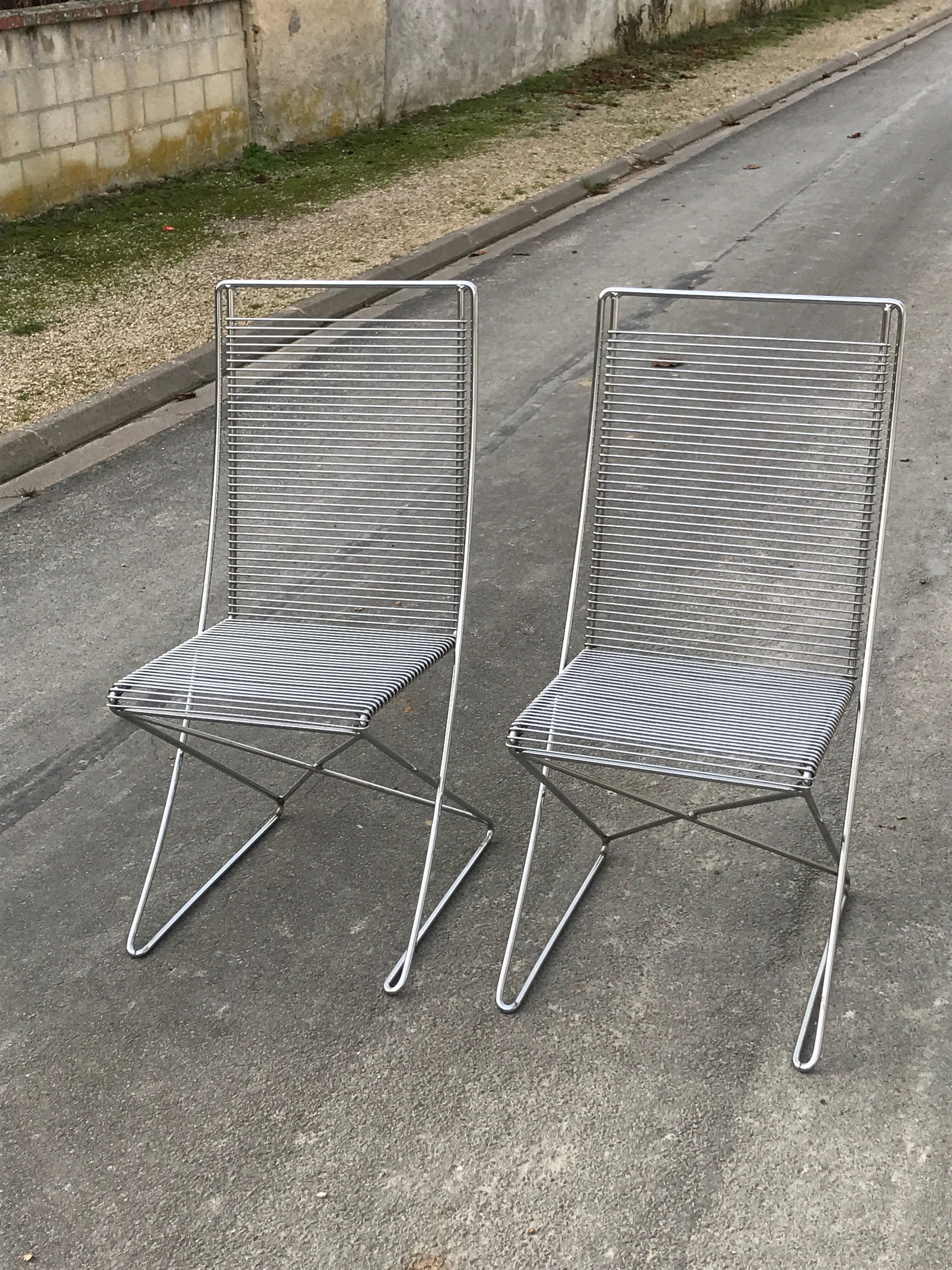 Paire de chaises Wire Till Behrens design annees 80
