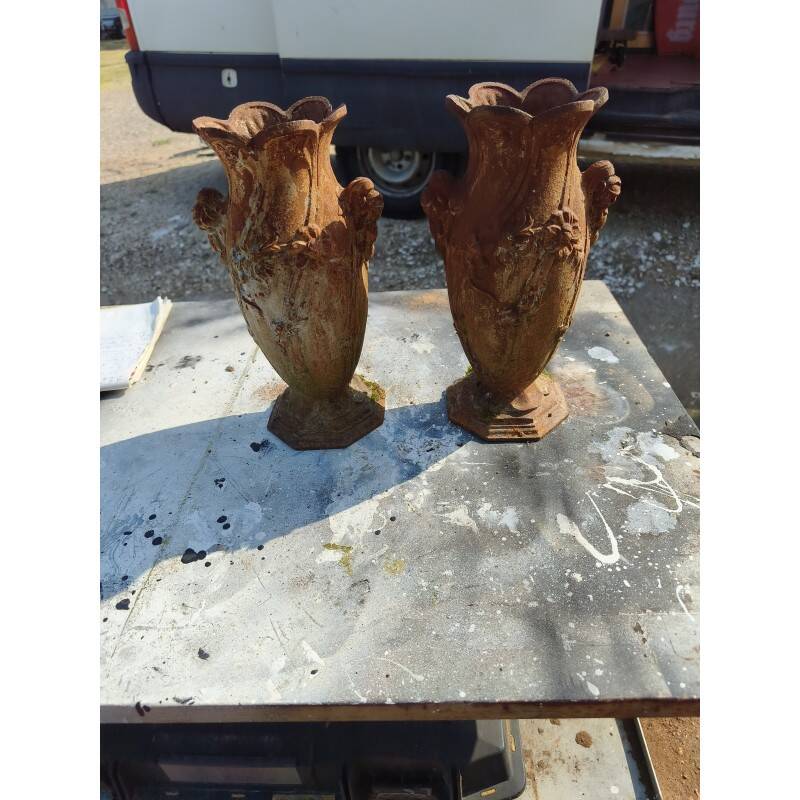Pair of cast iron vases from 1900 in Charleville-Mézières