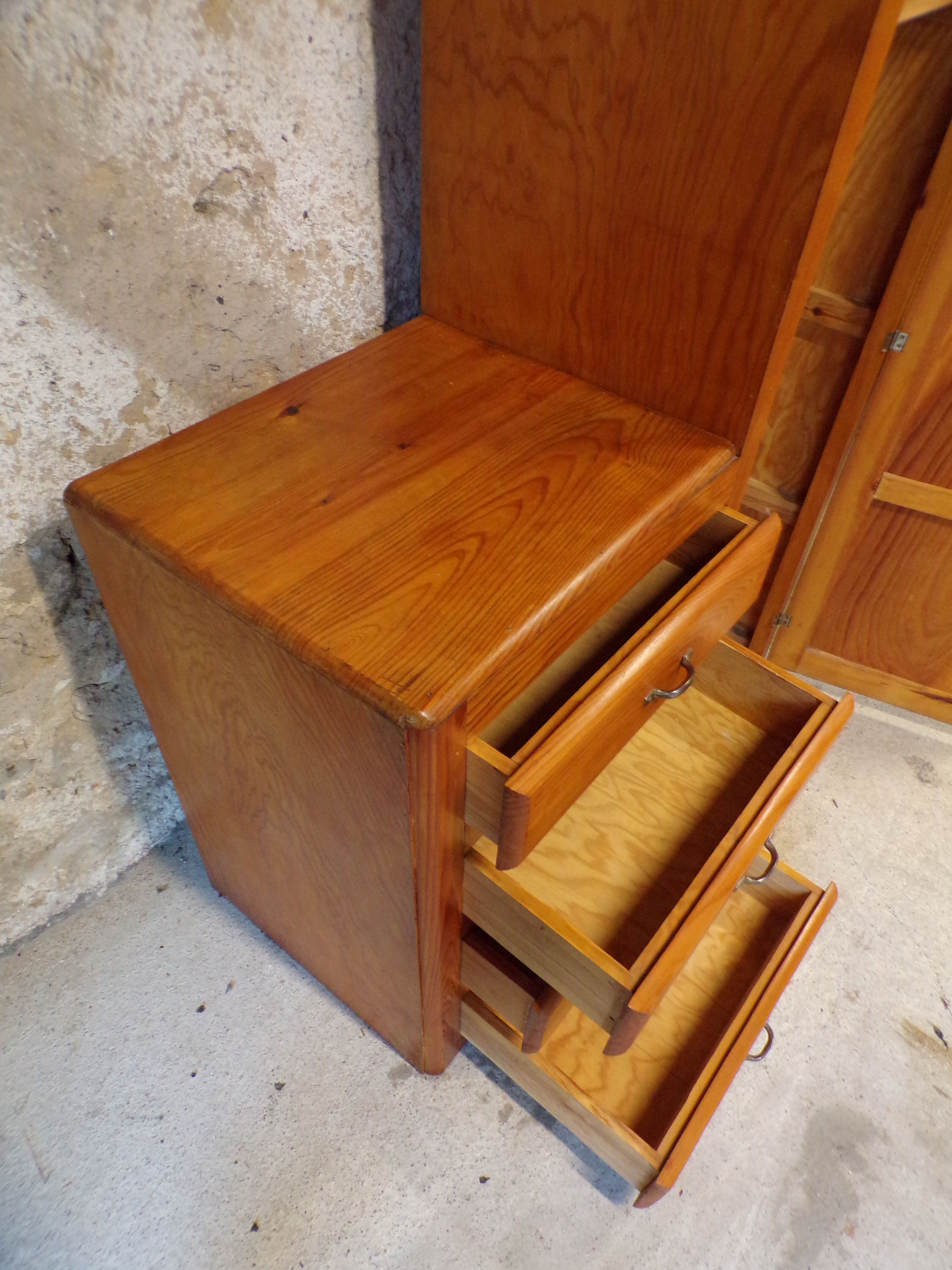 Vintage boarding cabinet