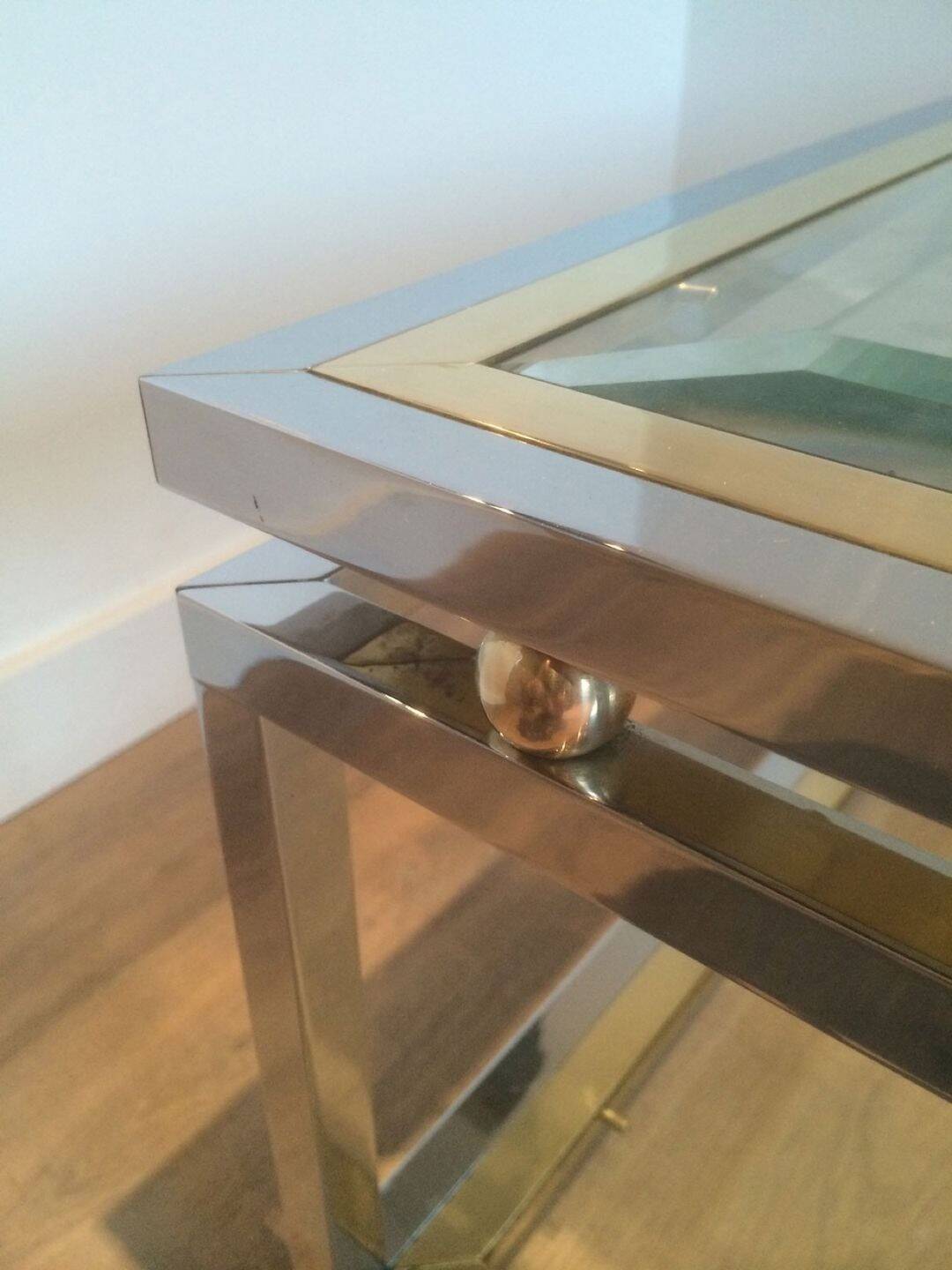 Table basse à double plateau en chrome et laiton