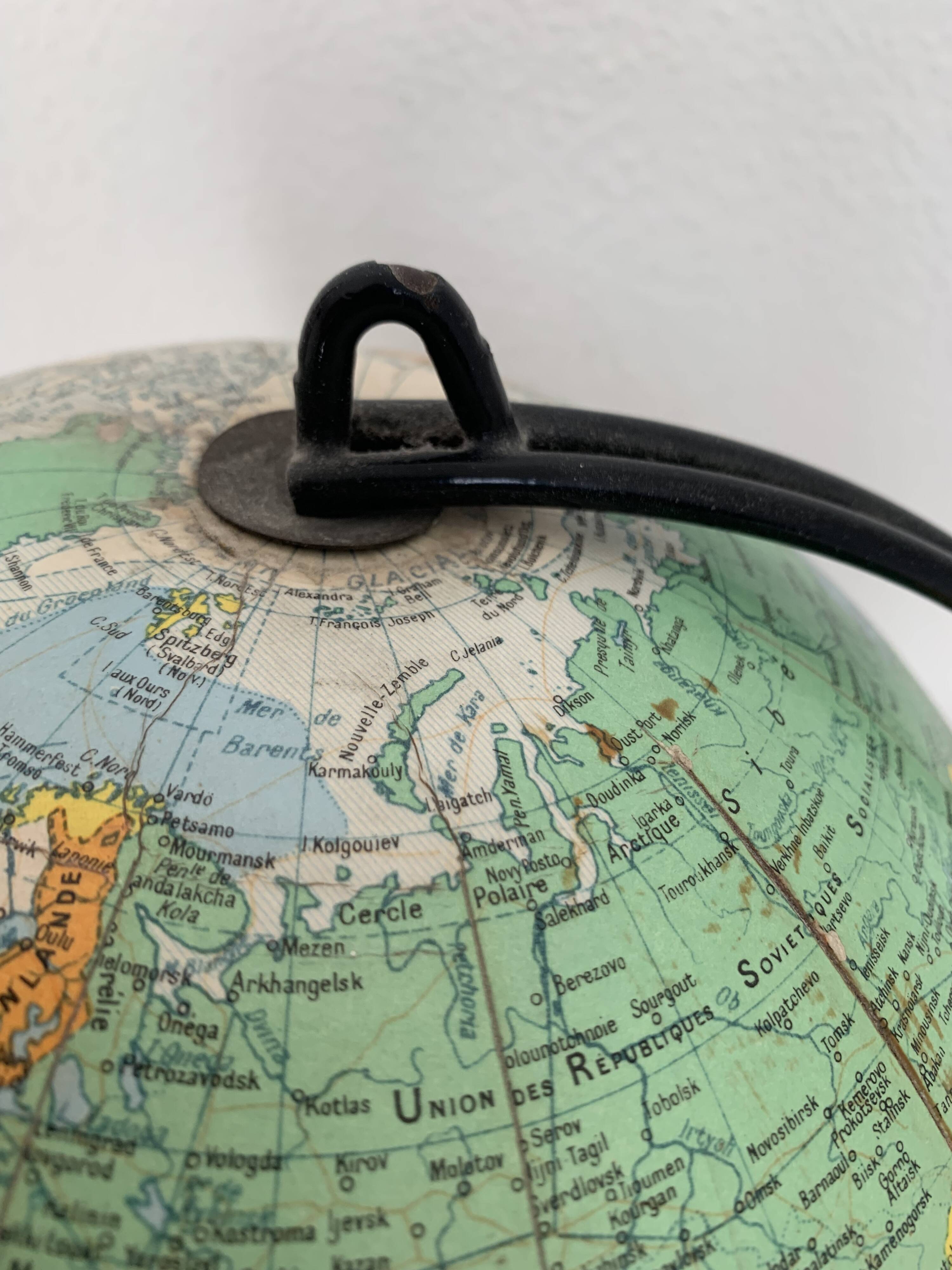 Vintage 1960 terrestrial globe by Girard Barrère - 33 cm