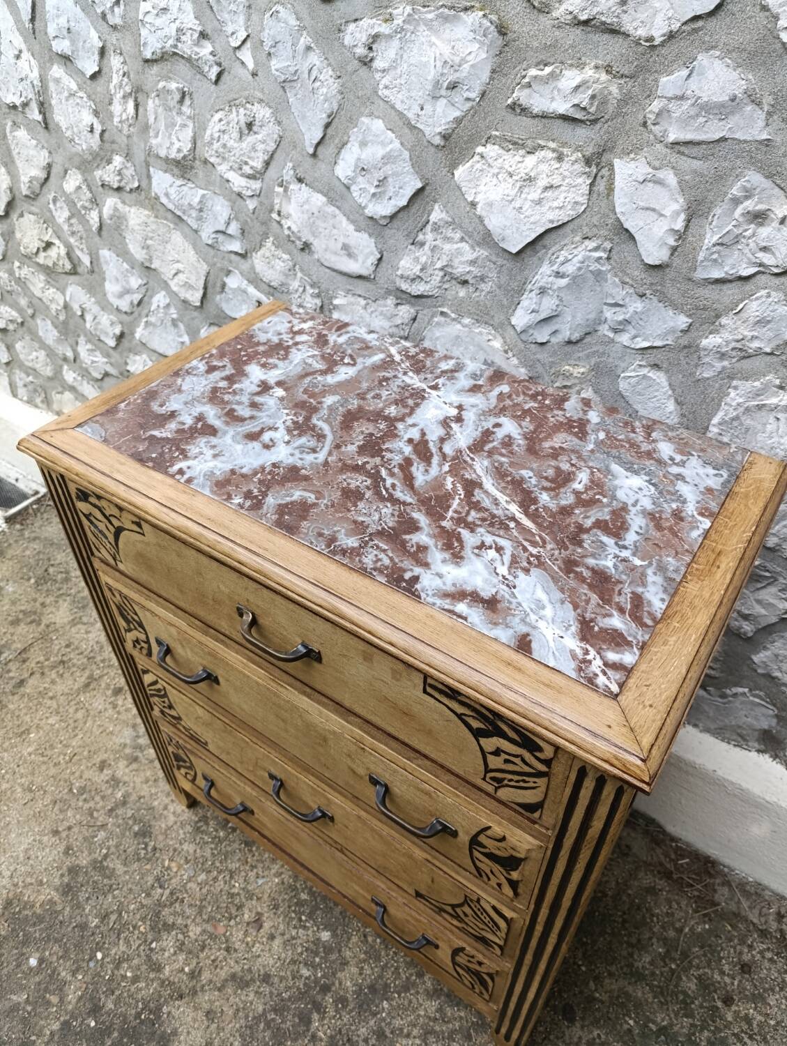 Vintage chest of drawers