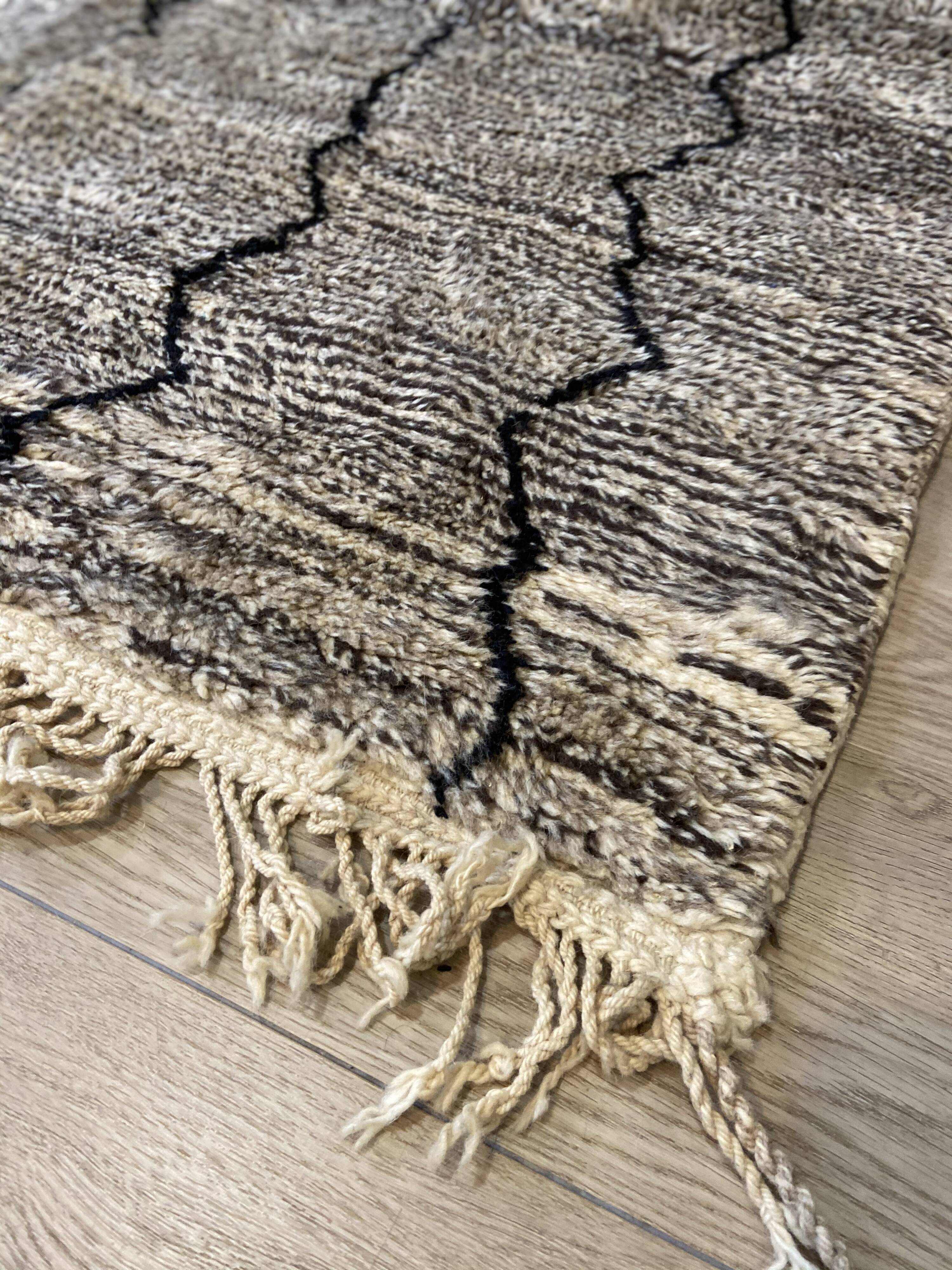 Chekhmiya berber carpet  260cm X 180cm