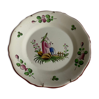 Plate of Nevers in earthenware late eighteenth century decoration of Chinese with pipe