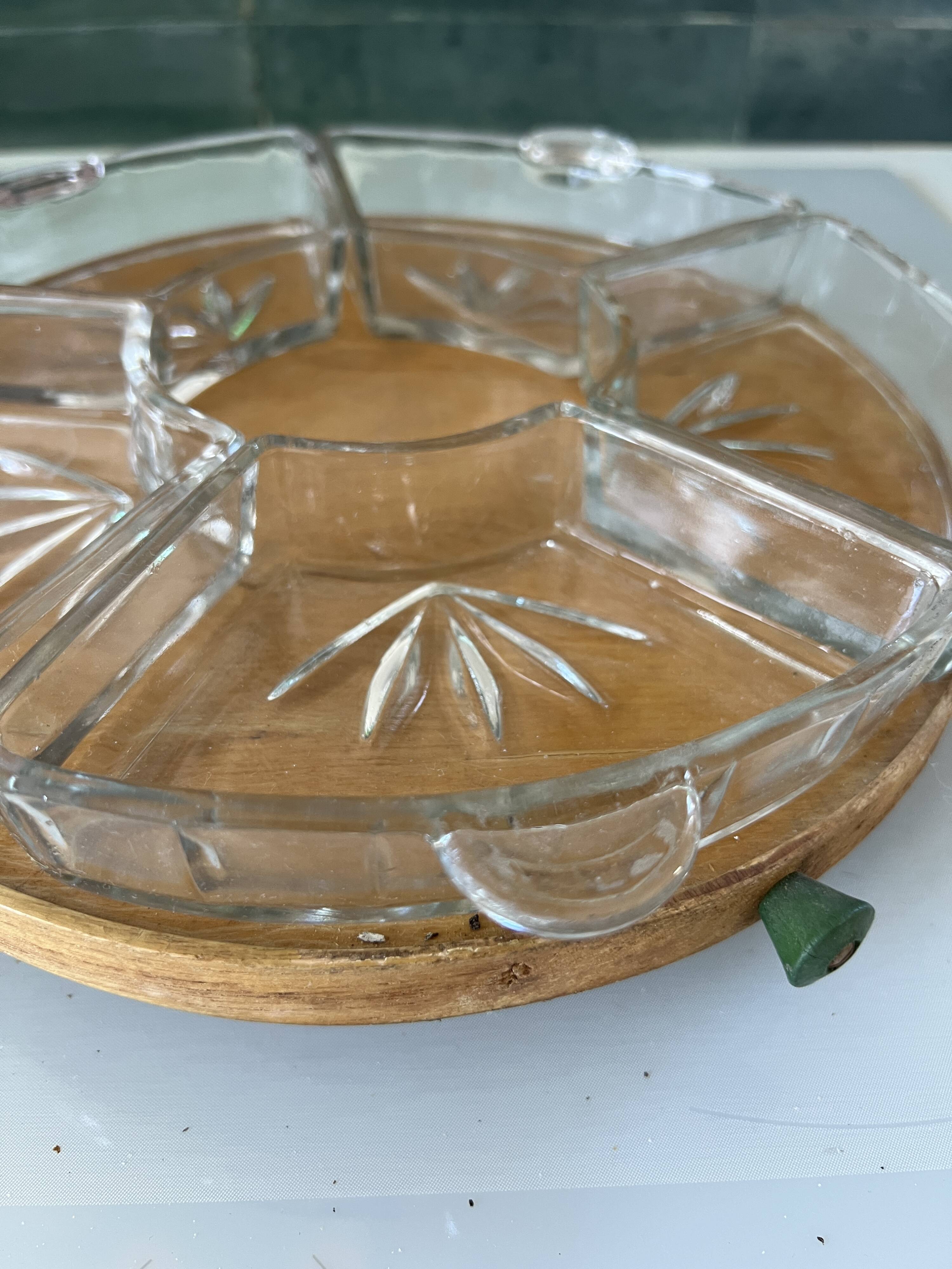 Rotating platter with small dishes