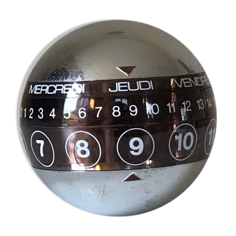 Perpetual calendar vintage design years 70