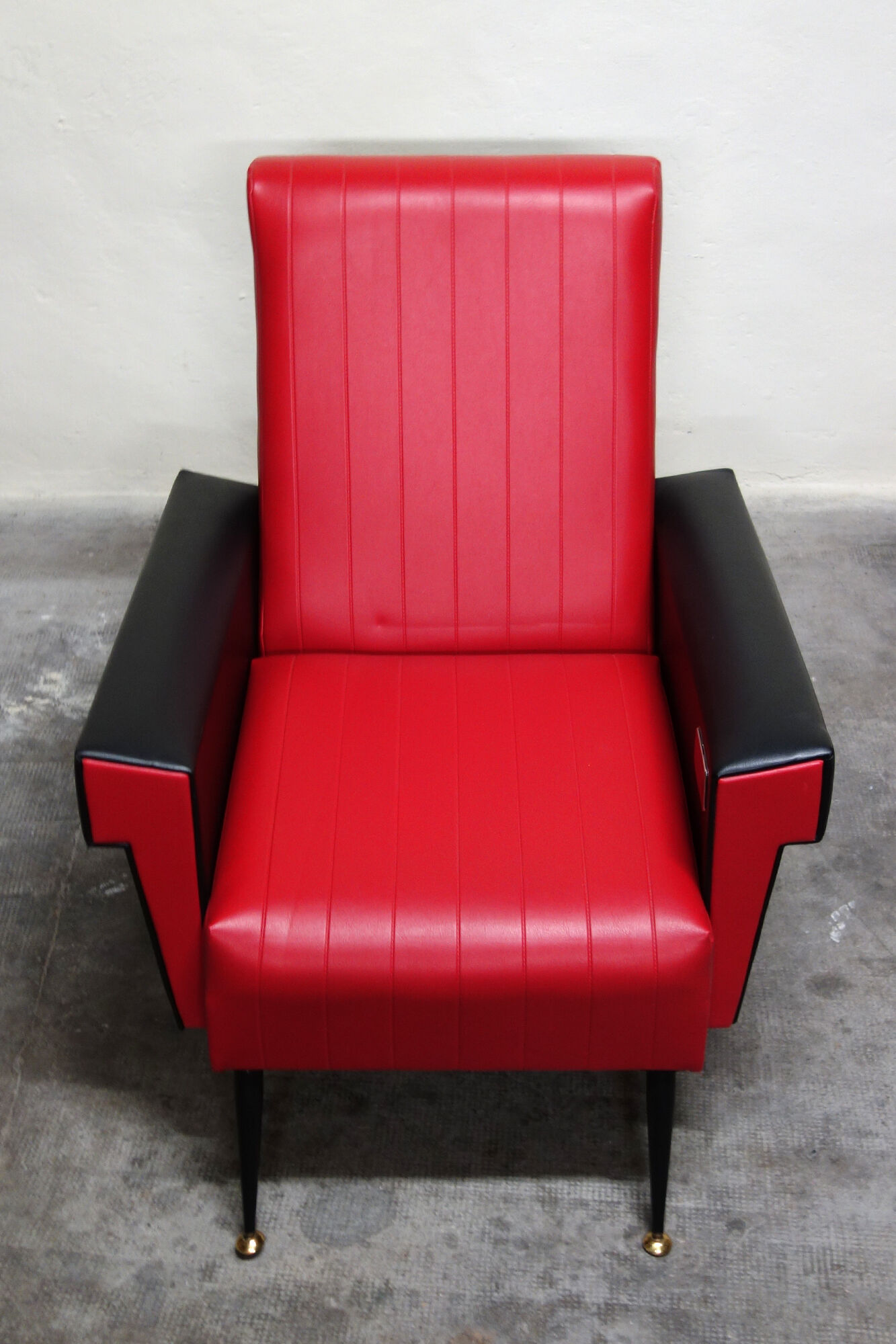 Vintage armchair Rockabilly rare reclining version with ashtray