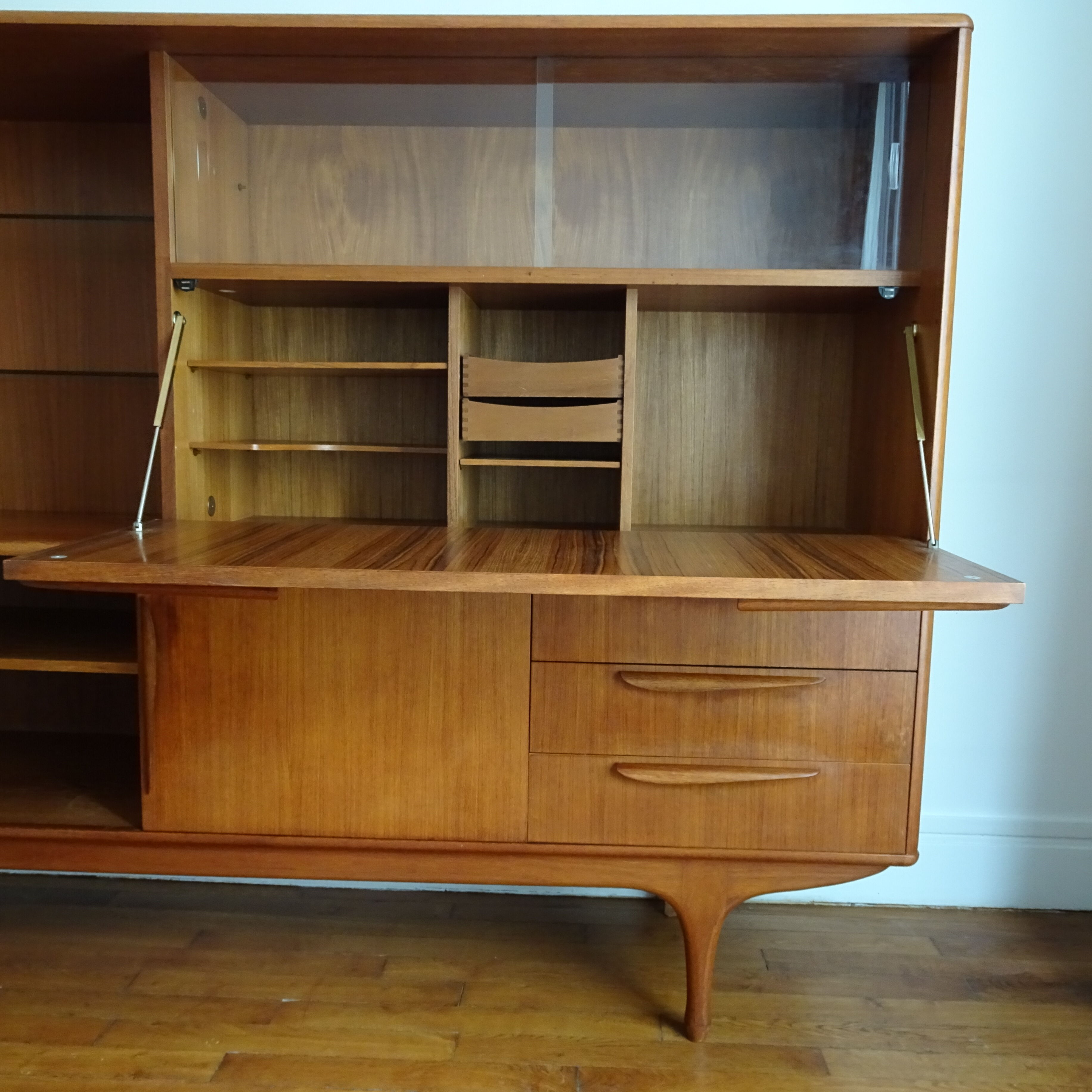 Highborard Scandinavian teak