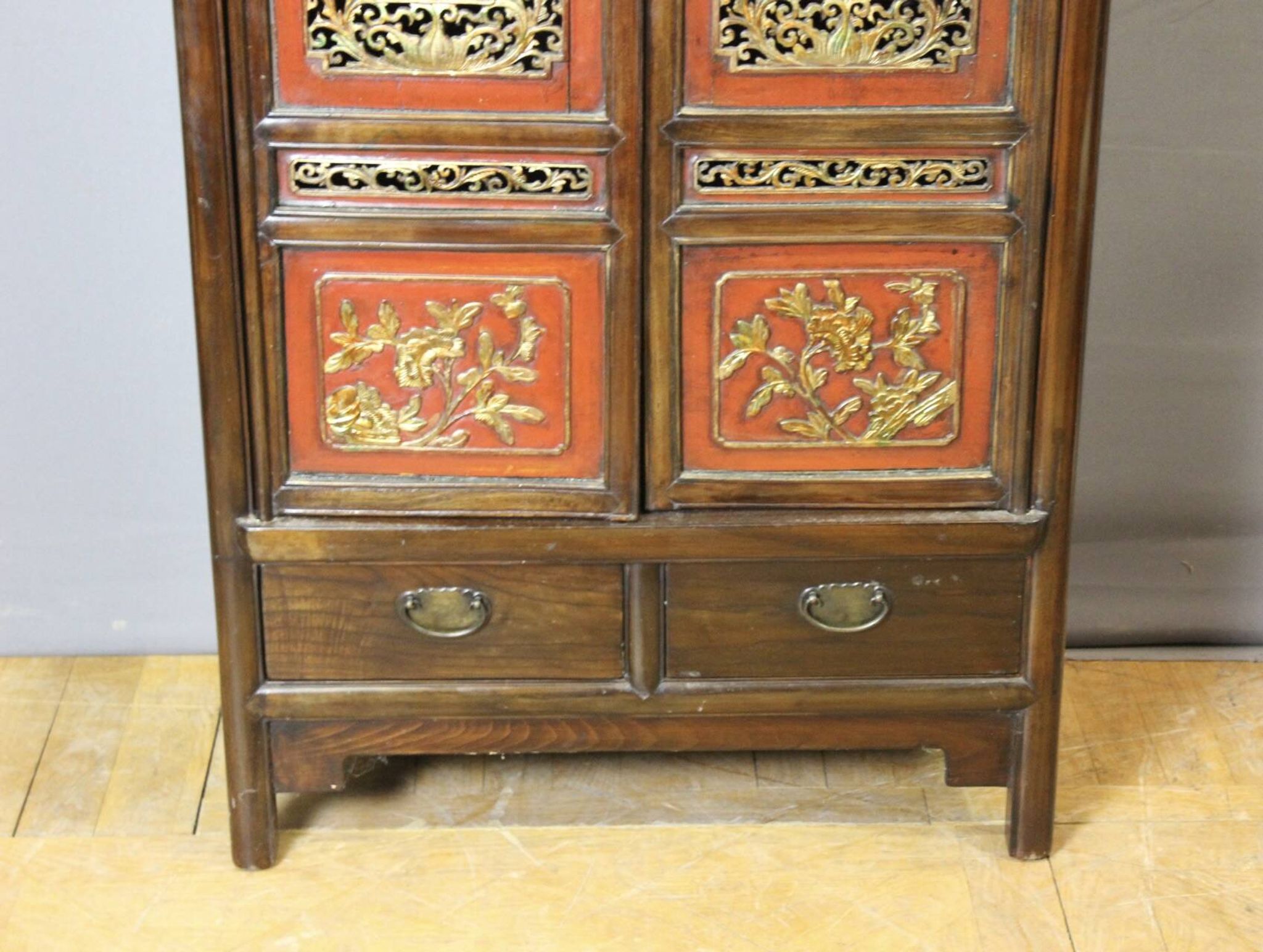Chinese Cabinet in Red and Gold Lacquer