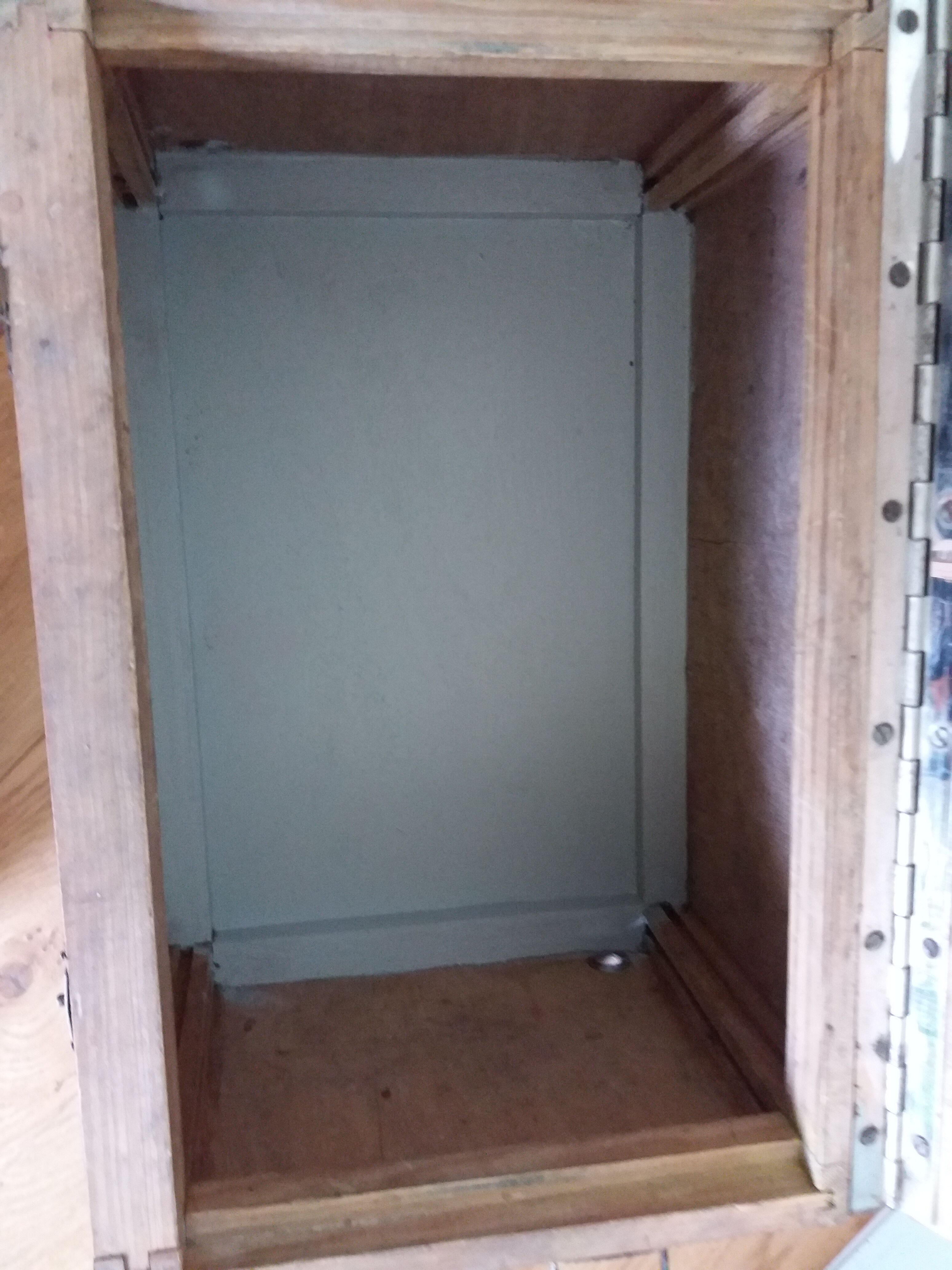 Stool chest fisherman's seat