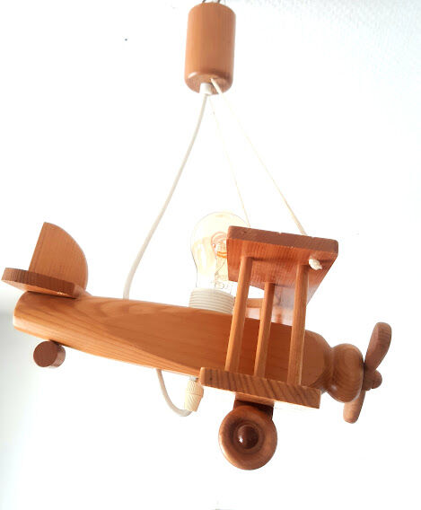 Wooden aircraft suspension
