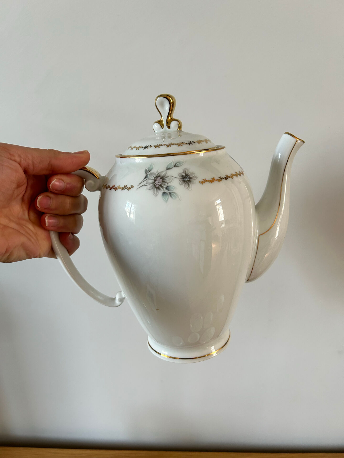 Porcelain coffee service SFR