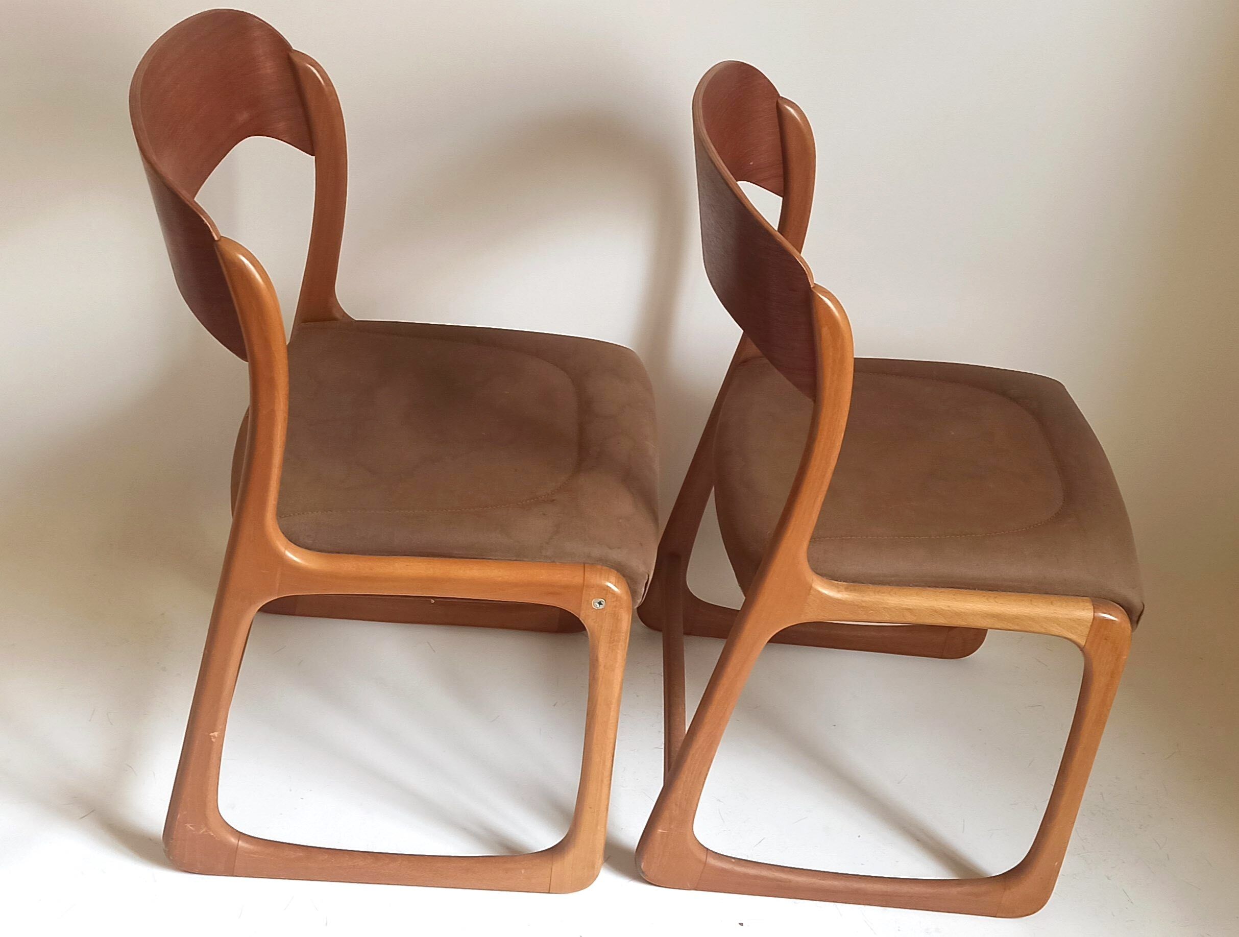 Pair of chairs Baumann sled feet 60s