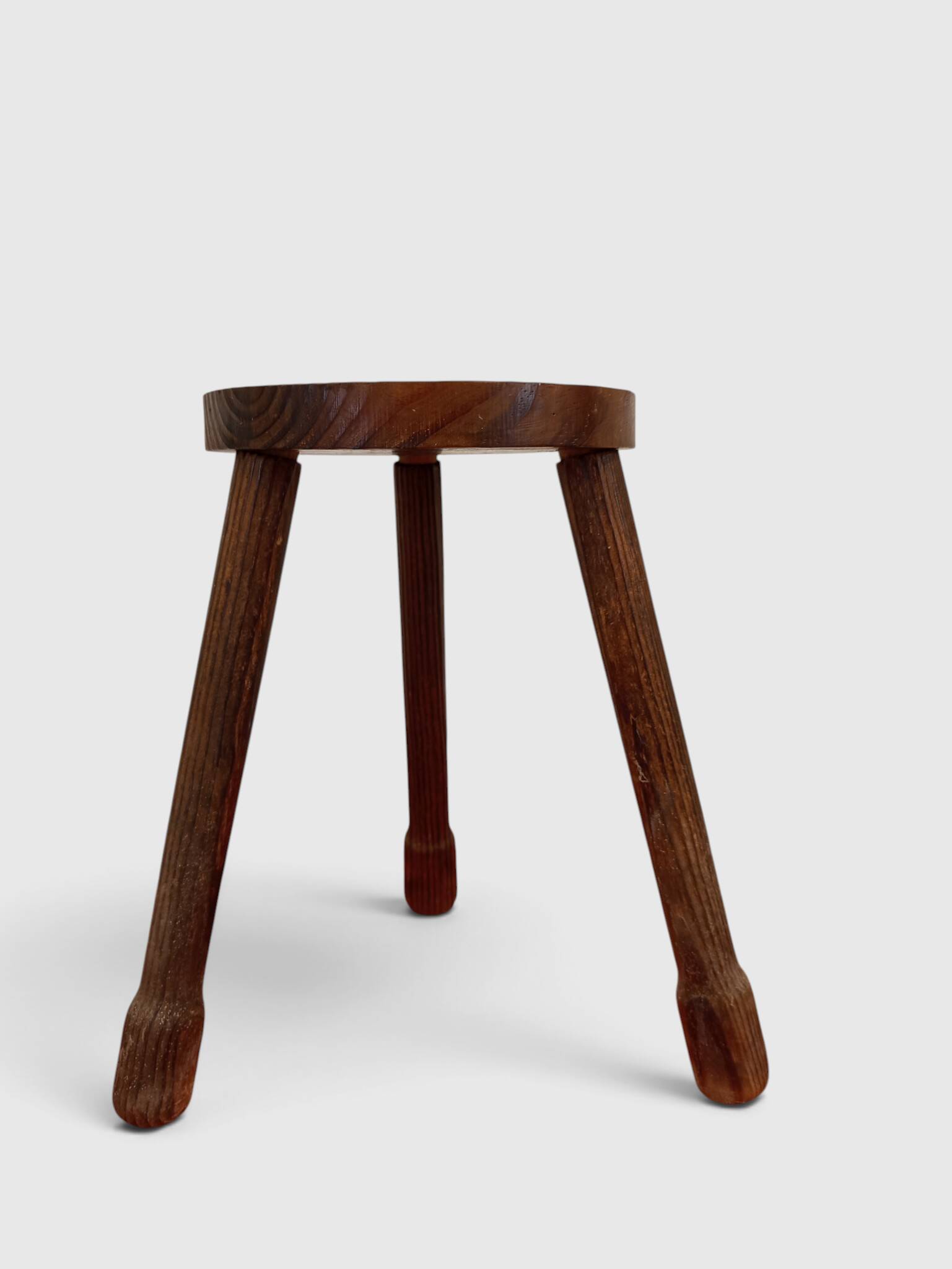 Tabouret tripode en bois massif  Années 50/60