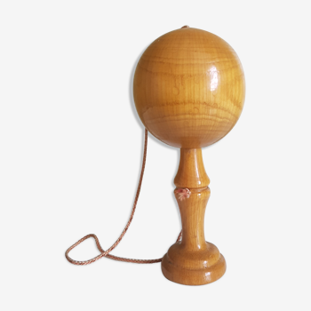 Bilboquet in varnished wood