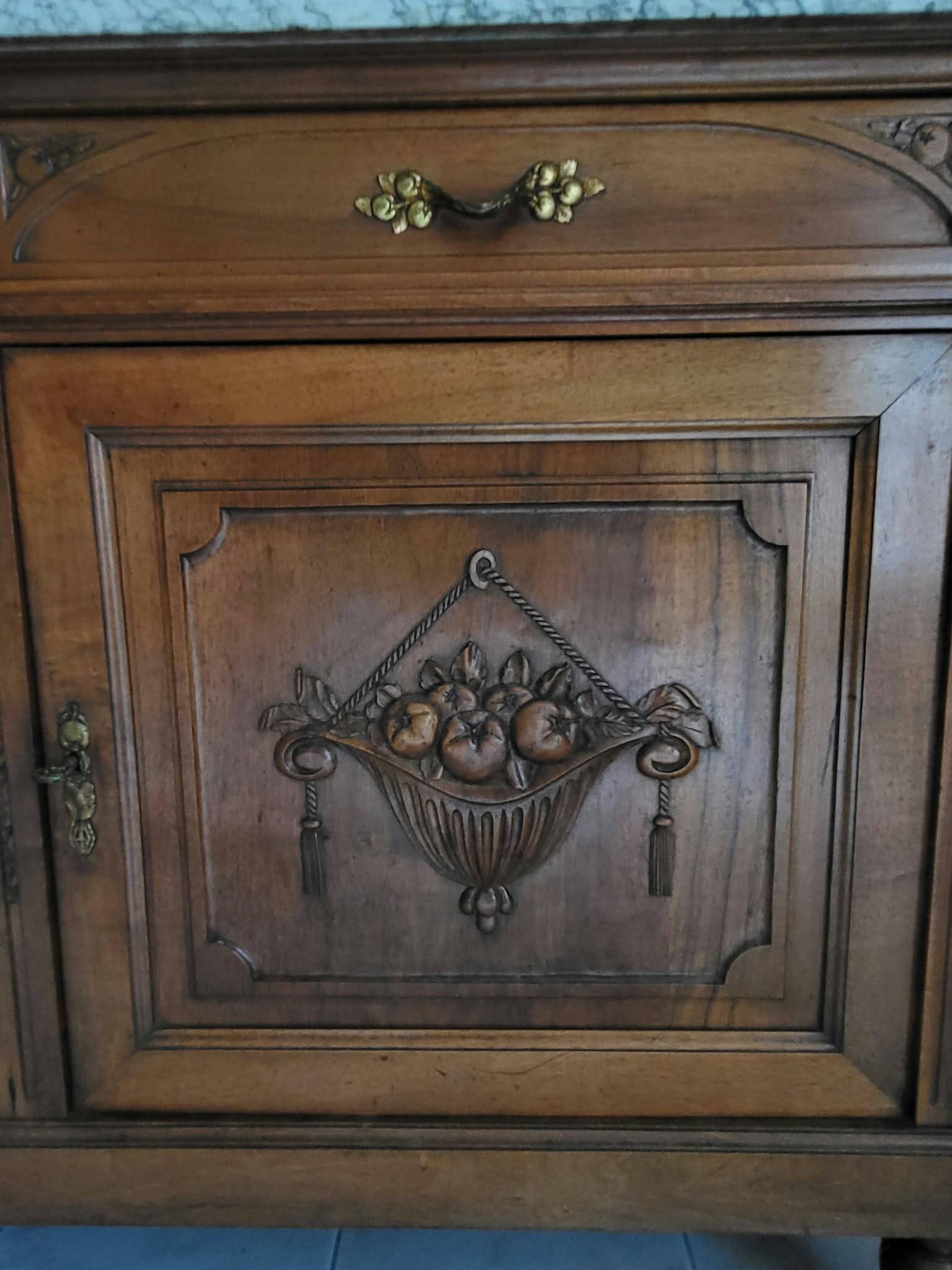 Grand buffet two-body from the 1910s - Solid wood, marble & bevelled mirror.