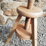 Screw stool