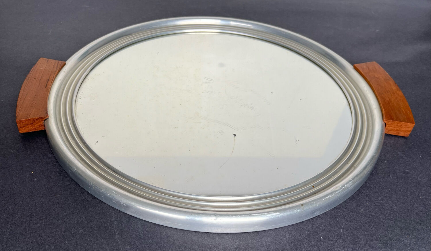 Mirror tray