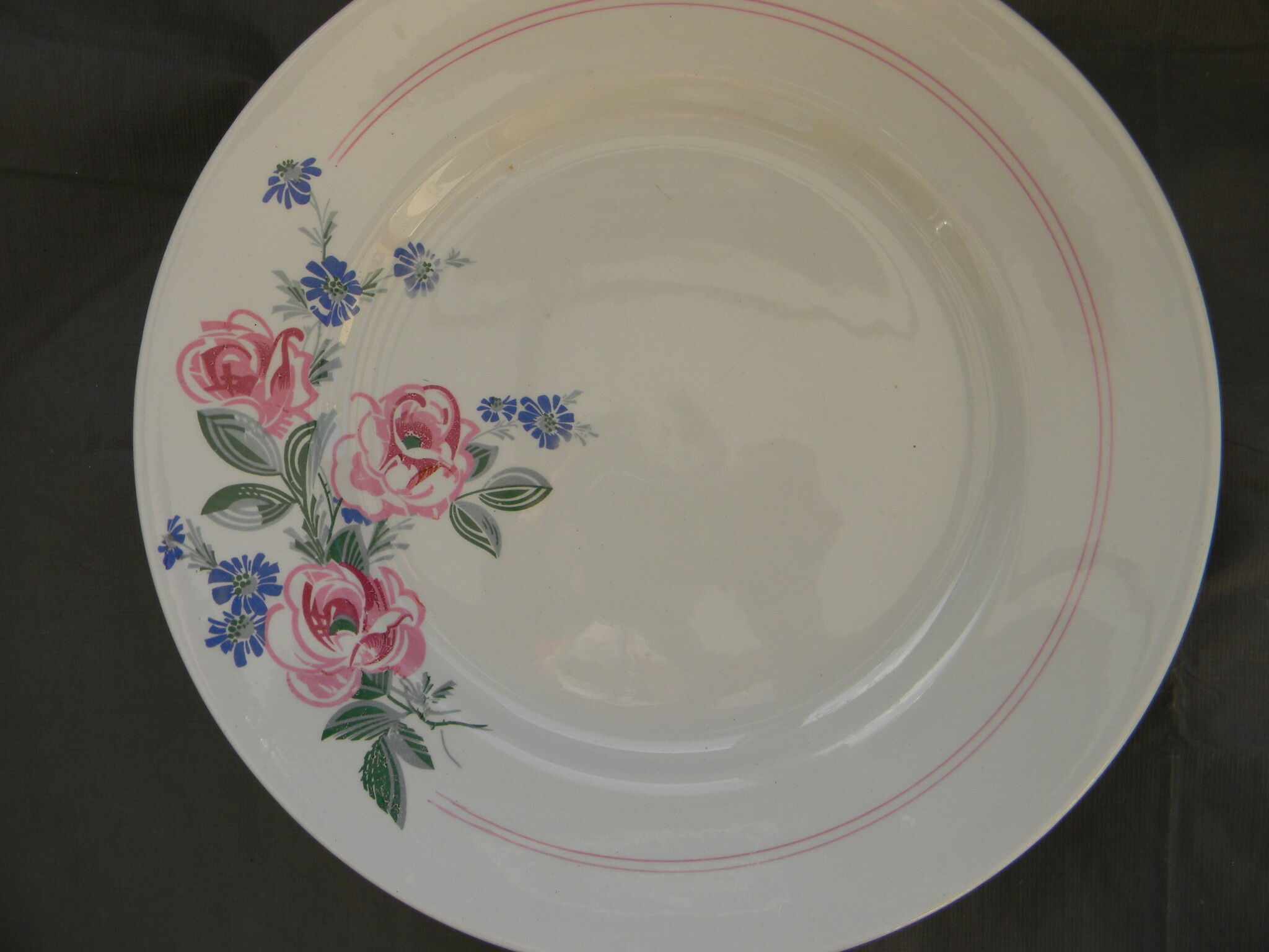 Cake plate, earthenware cup from luneville