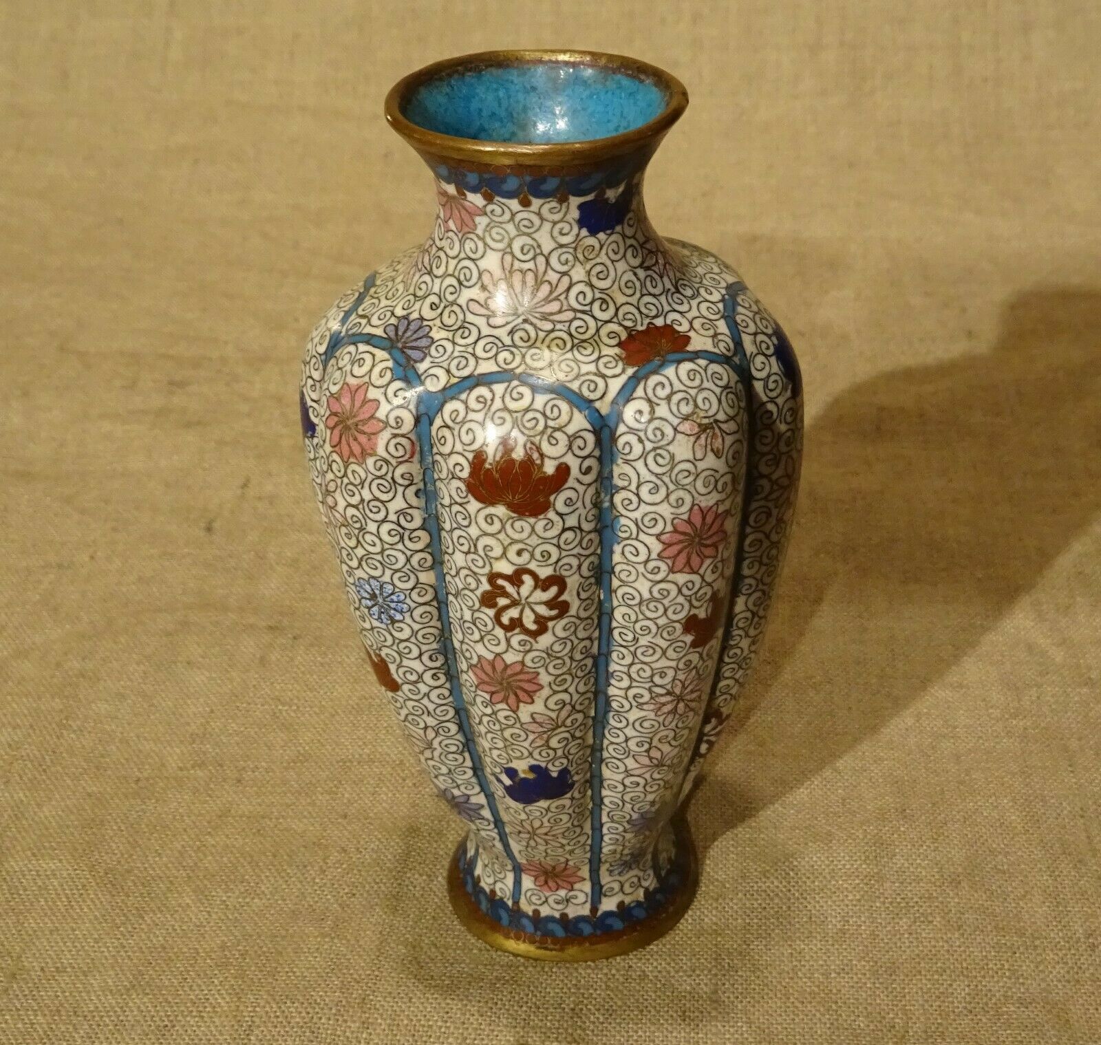Asian vase in walled brass