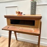 Desk compass legs