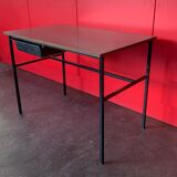 Student Office Pierre Guariche