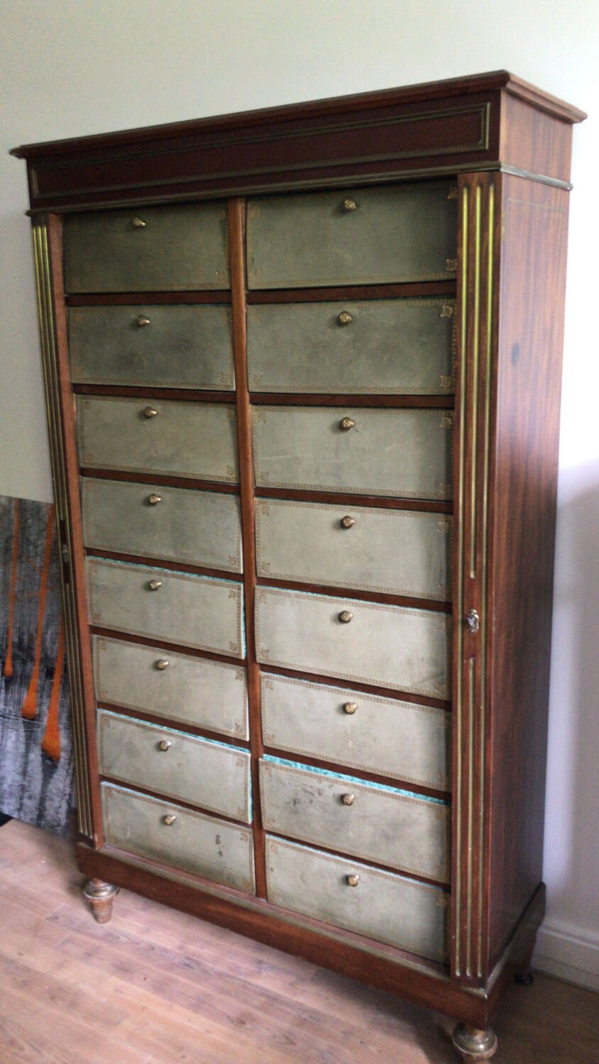 Grand Cartonnier de notaire en acajou Louis XVI compartiments