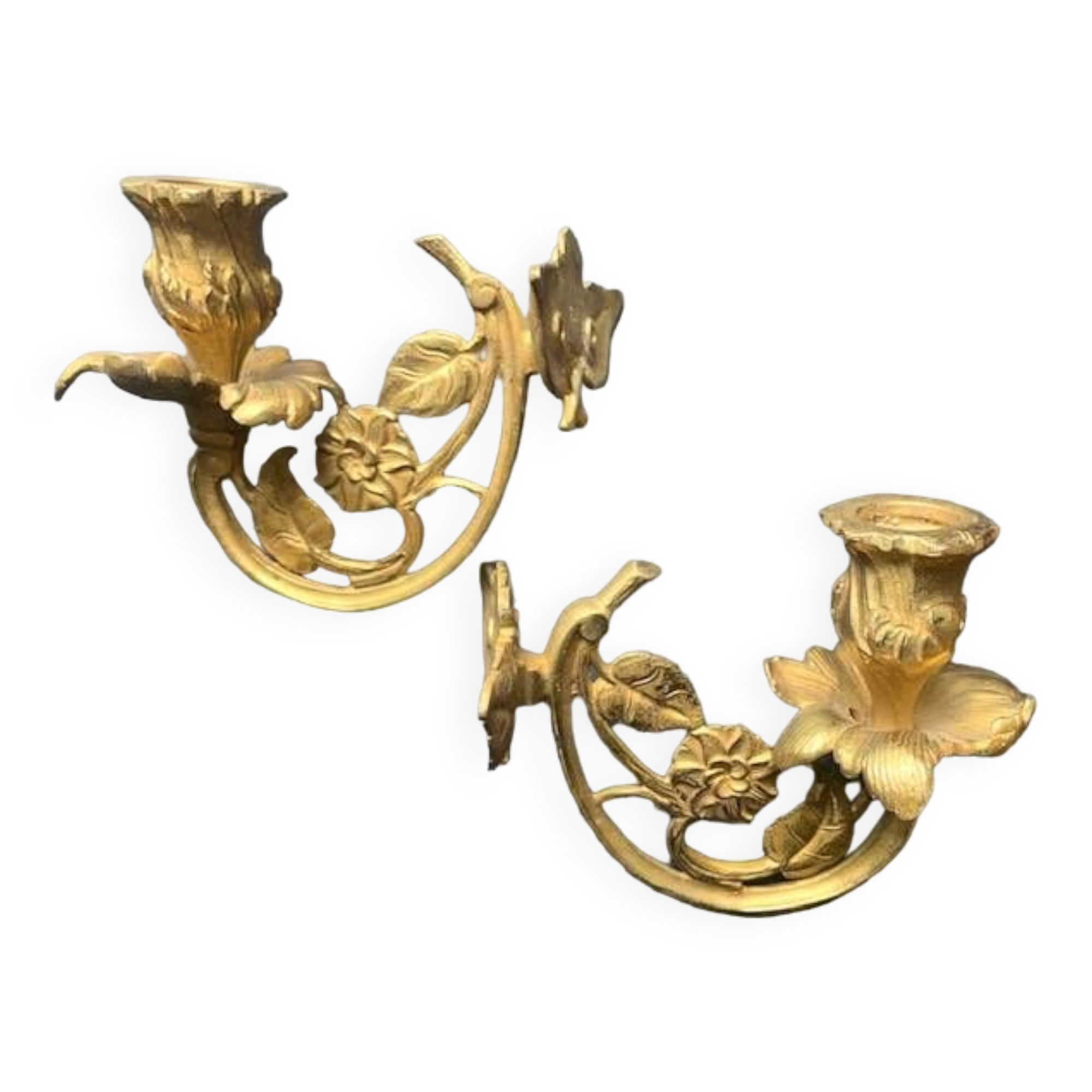 Pair of Louis XV sconces in 18th century gilded bronze