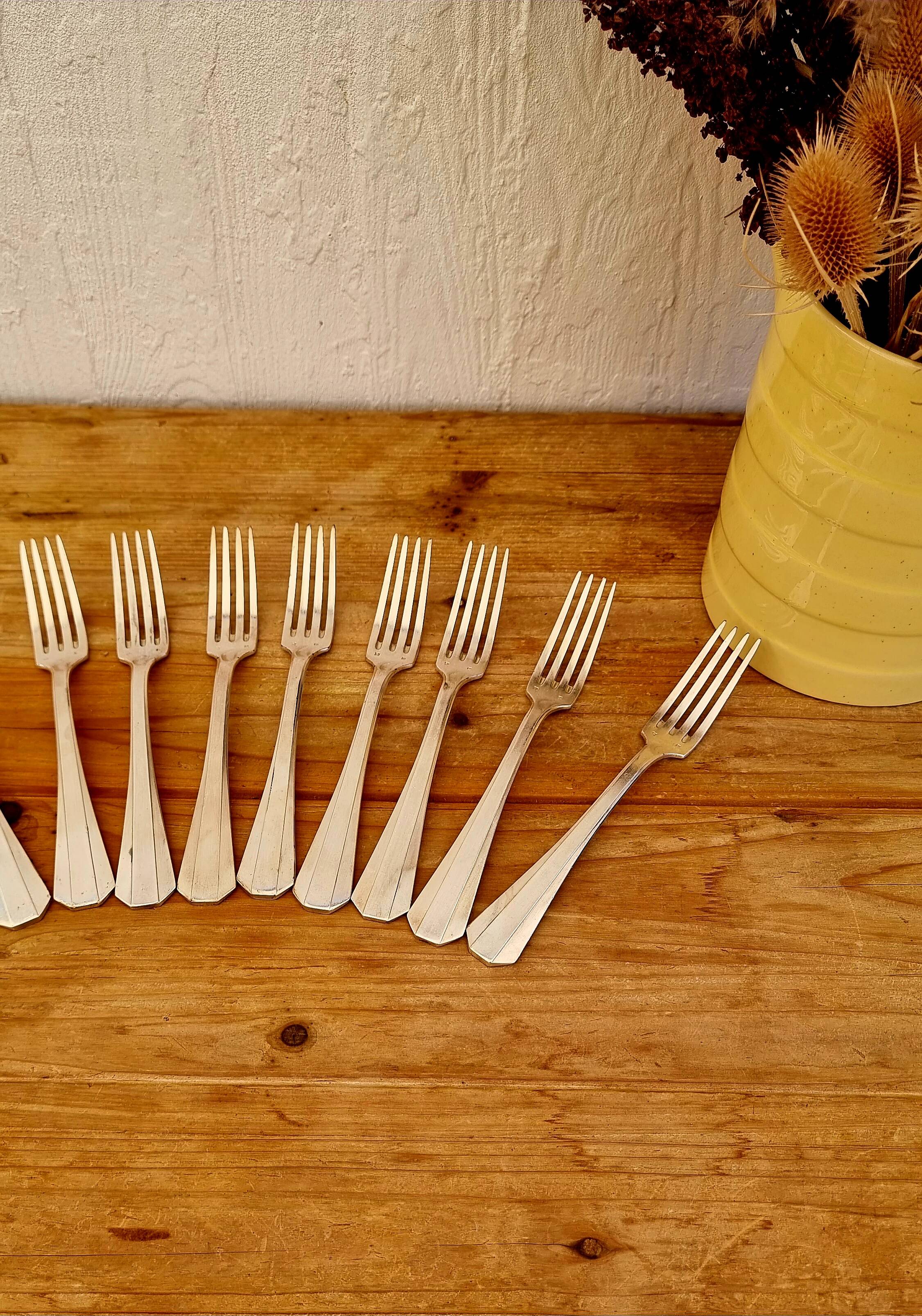 Set of 11 Art Deco silver-plated forks and spoons