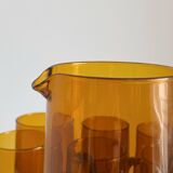 Carafe service and amber glasses