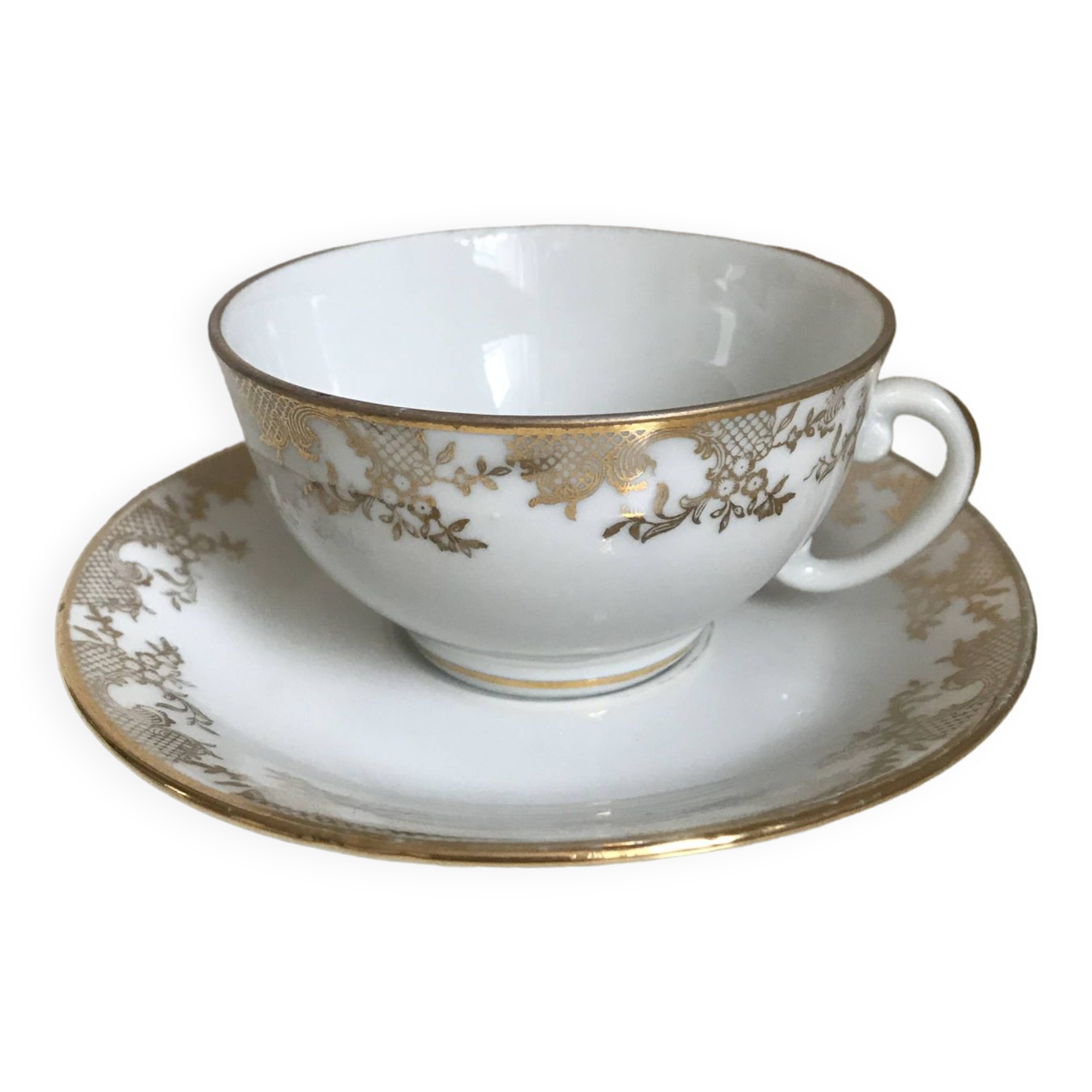 Porcelain cup