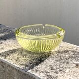 Cendrier en verre moulé