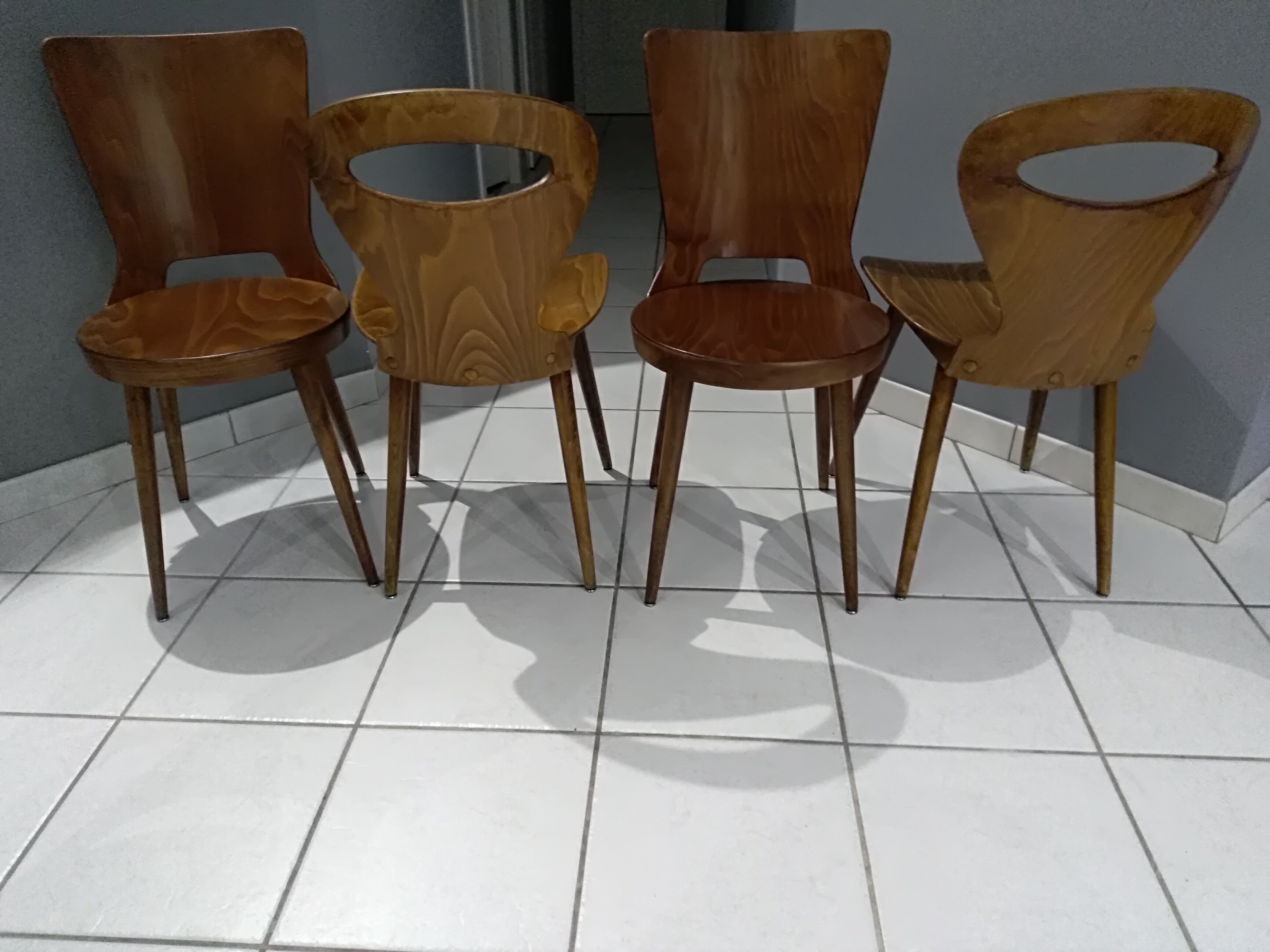 Suite de 4 chaises de Bistrot Baumann Dove Fourmi 1960