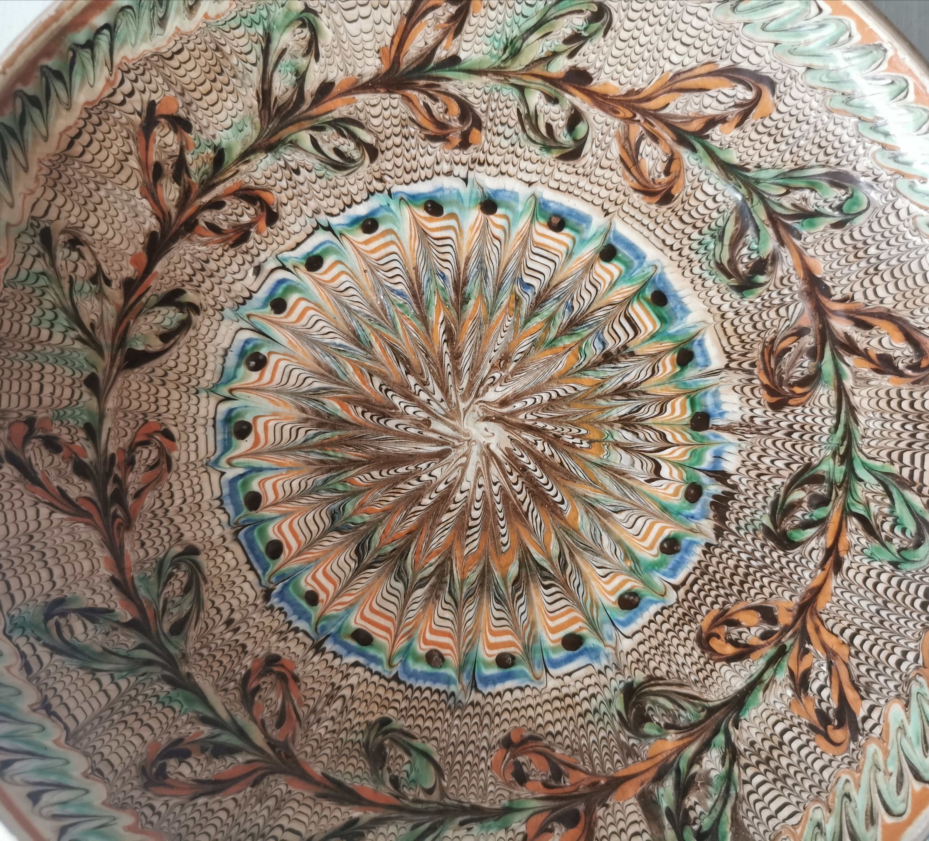 Decorative plate
