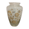 Vase en verre décor doré