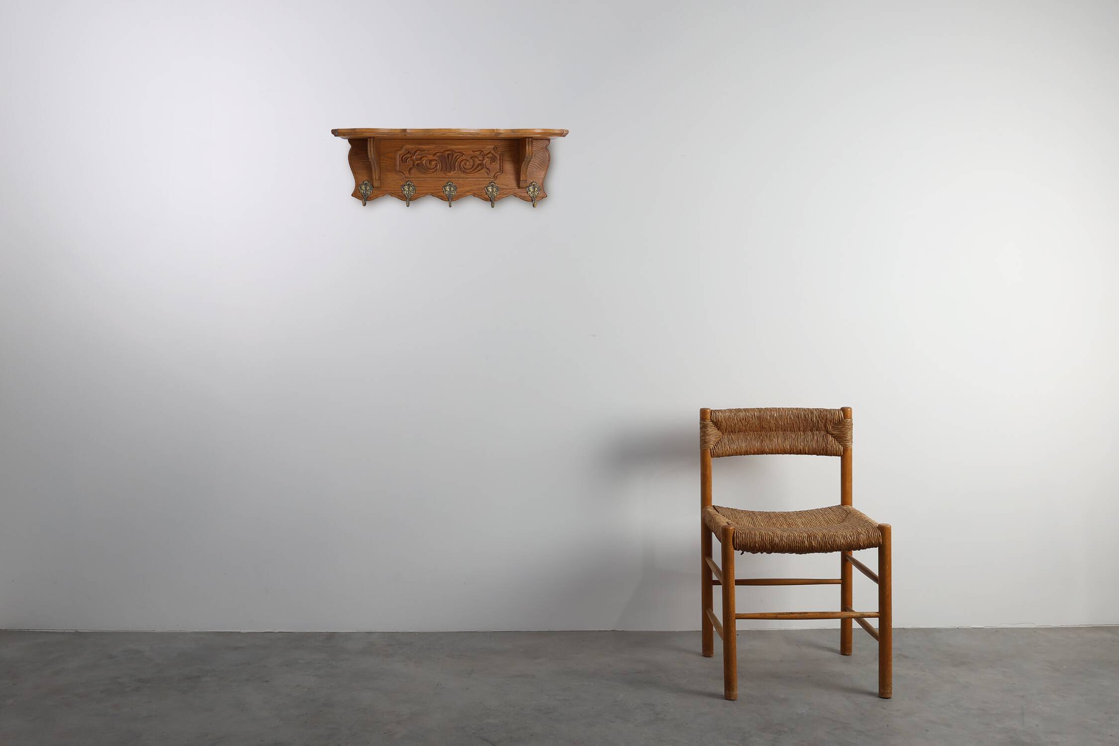 Mid-Century Belgian Oak Wall-Mounted Coat Rack in Bruegel Style