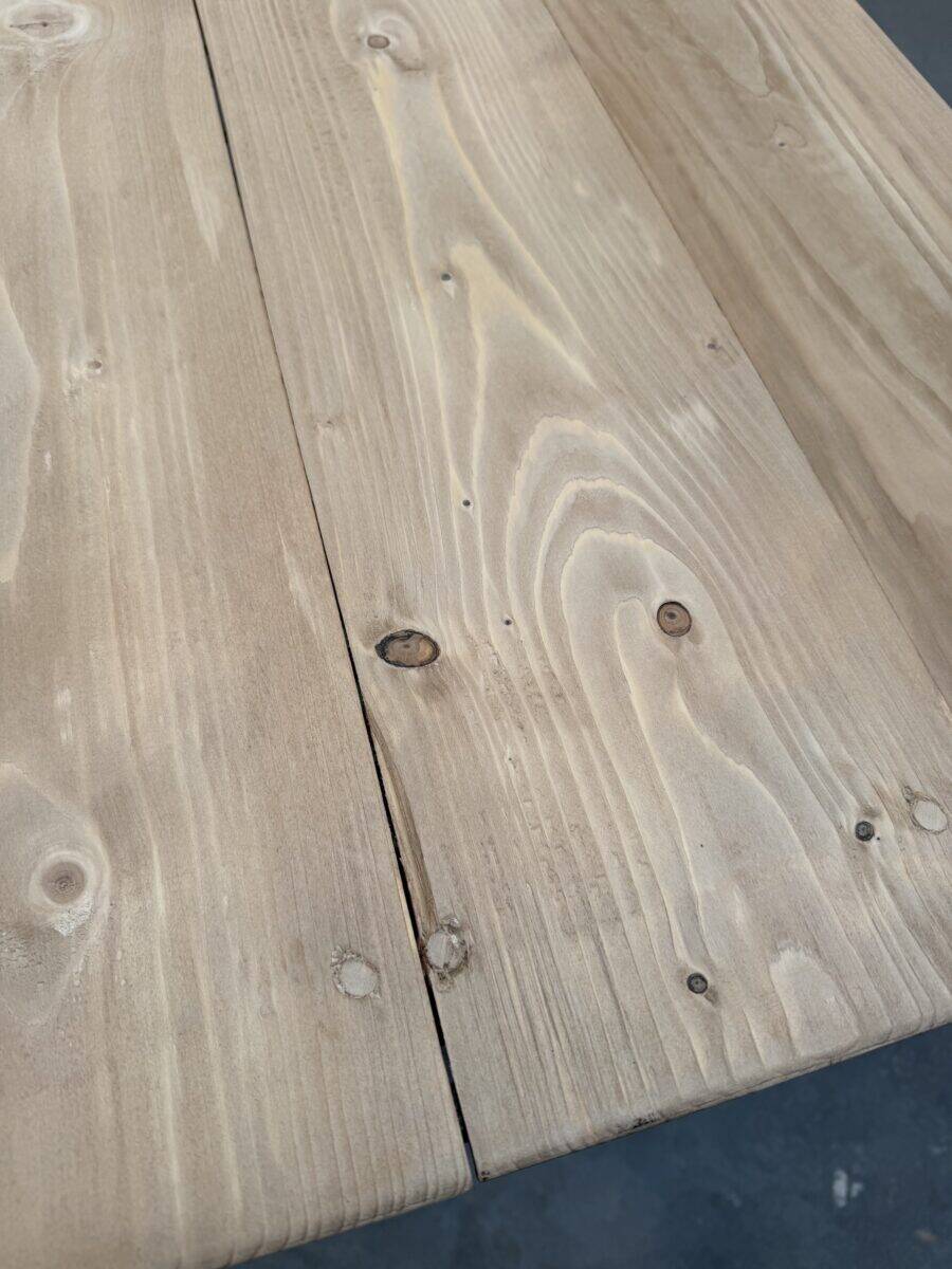 Large community table