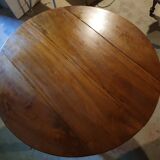 Table ronde 4 à 8 couverts