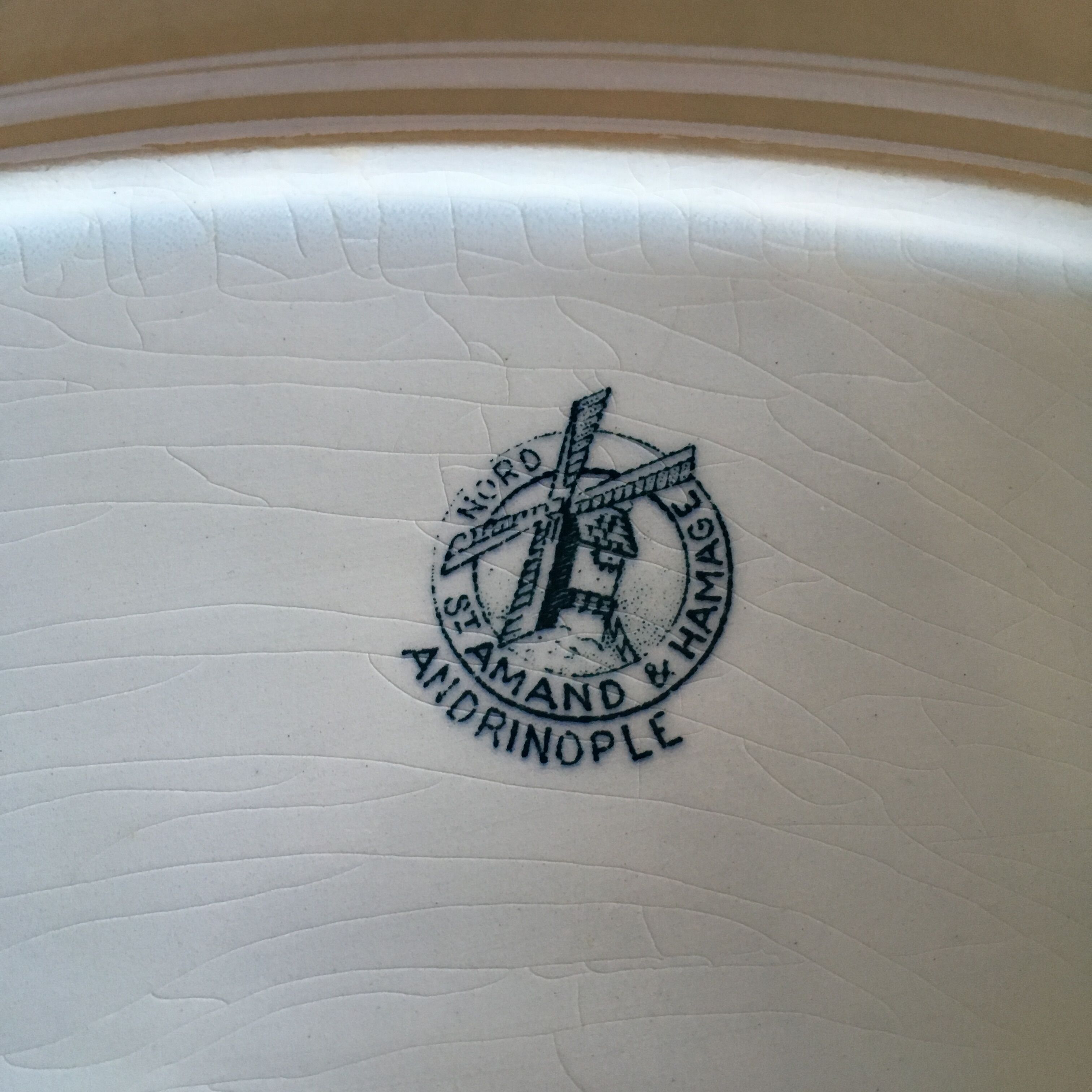 Service St-Amand earthenware dish and Hamage model Edirne