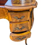 Coiffeuse forme rognon style louis XV début XX