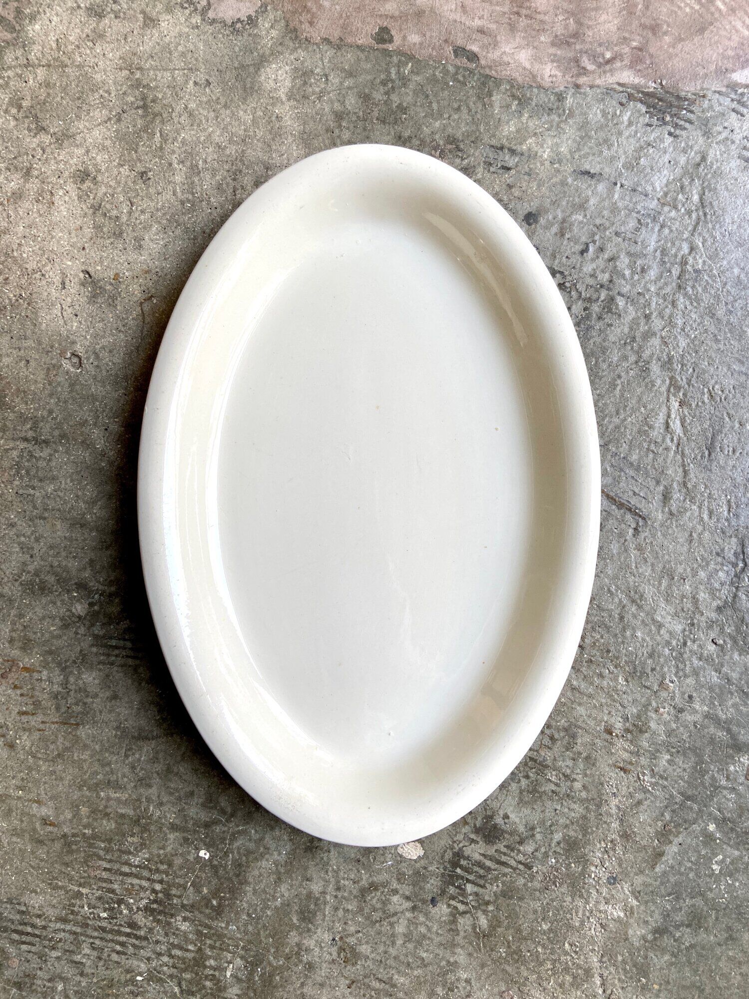 Sarreguemines oval dish in unbleached earthenware