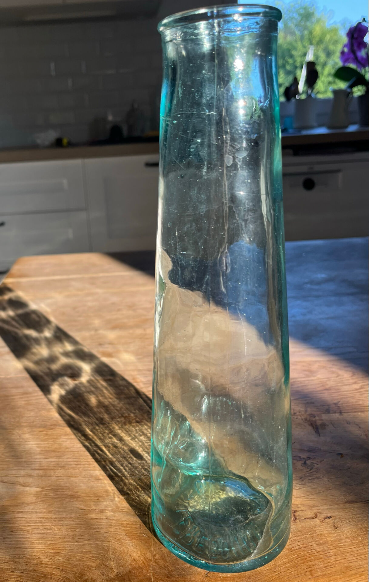 Transparent glass vase