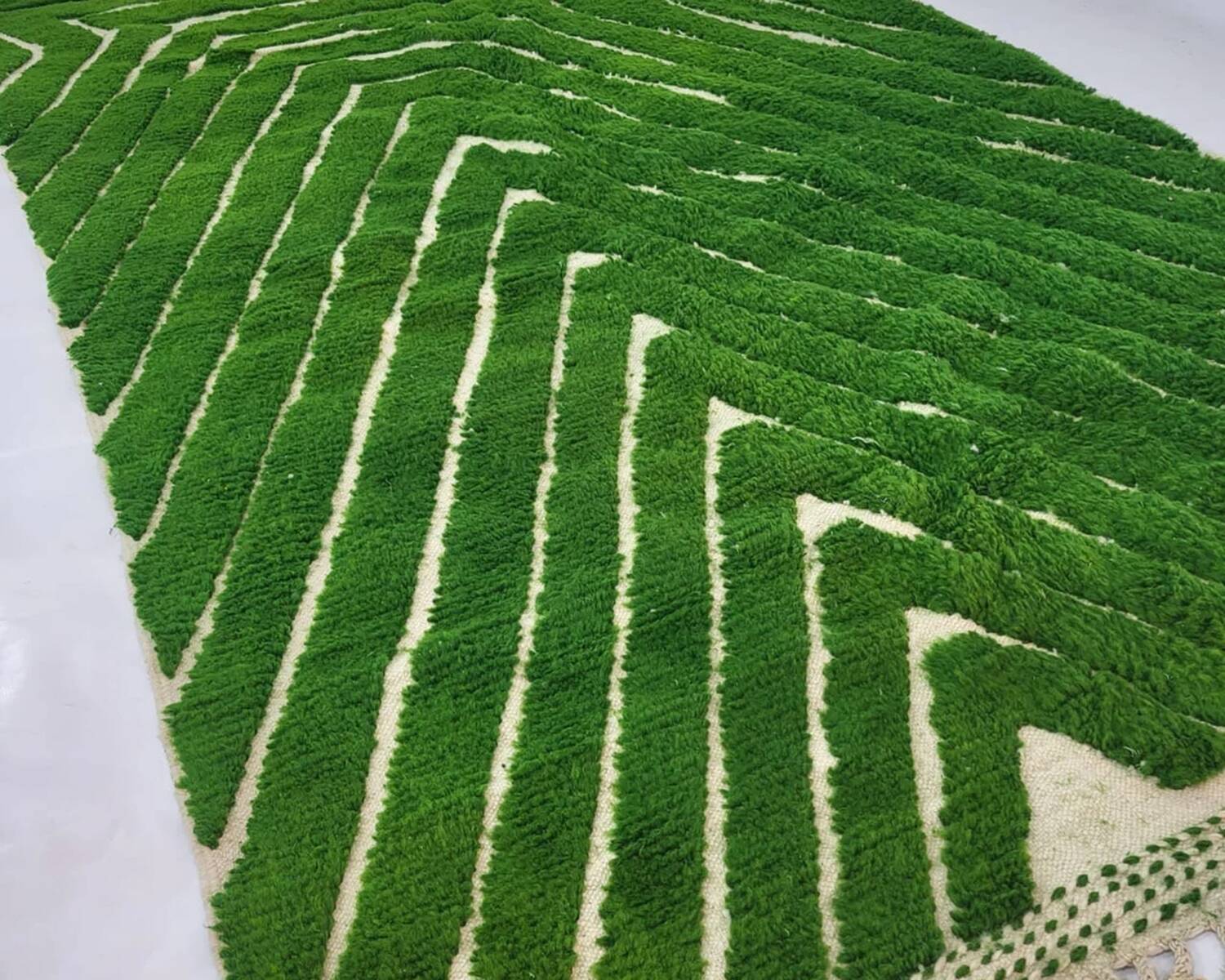 Berberbohemian handmade wool rug 250 X 150 CM