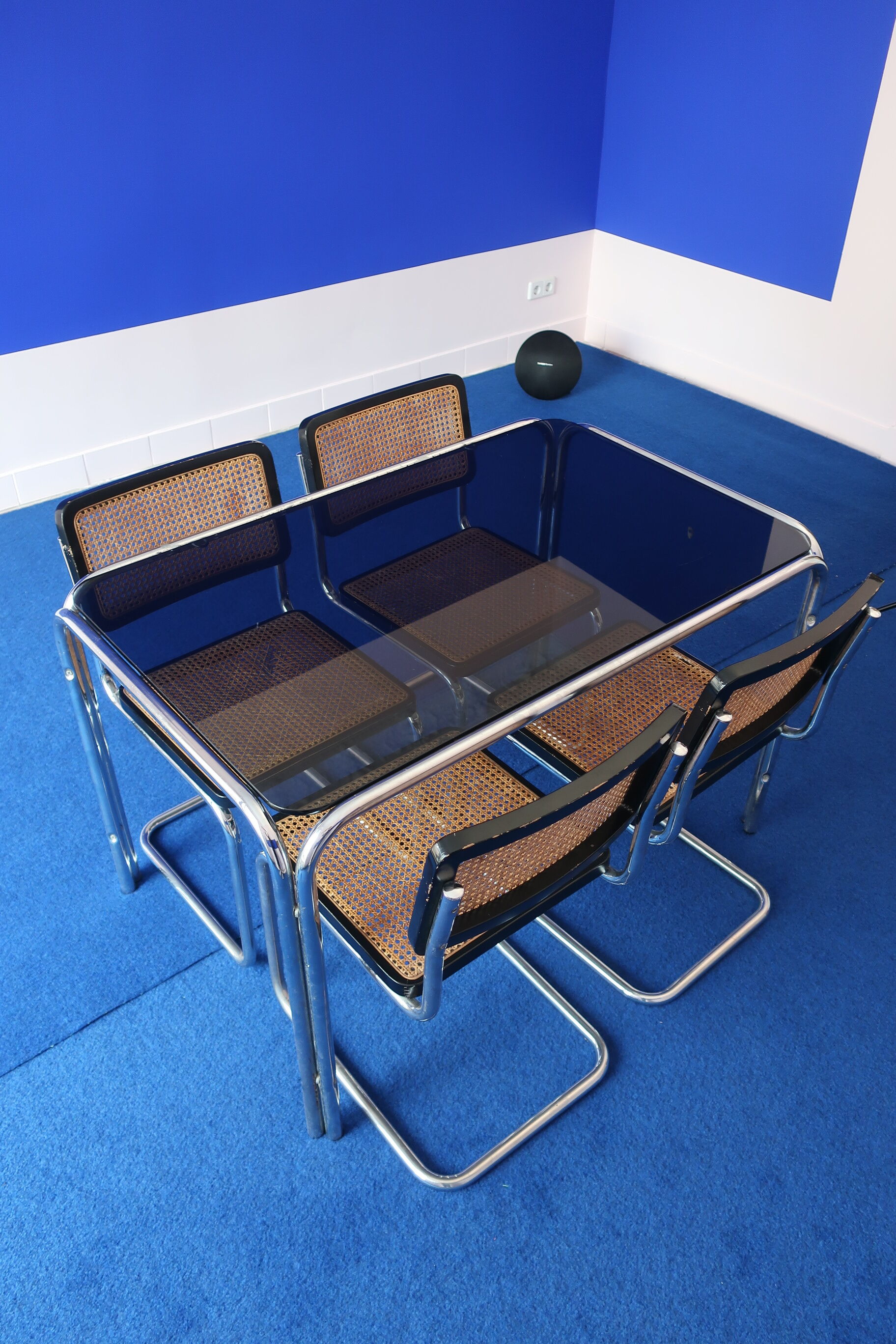 Table and 4 chairs by Marcel Breuer from the 70/80