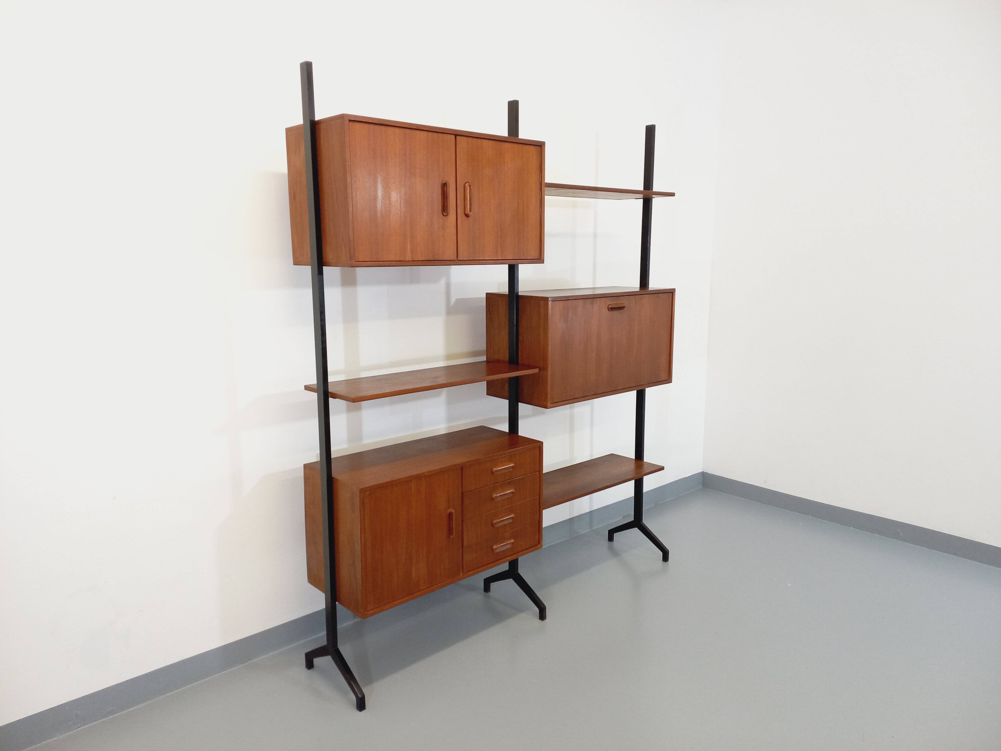 Italian bookcase vintage modular double shelf in teak and metal from the 60s