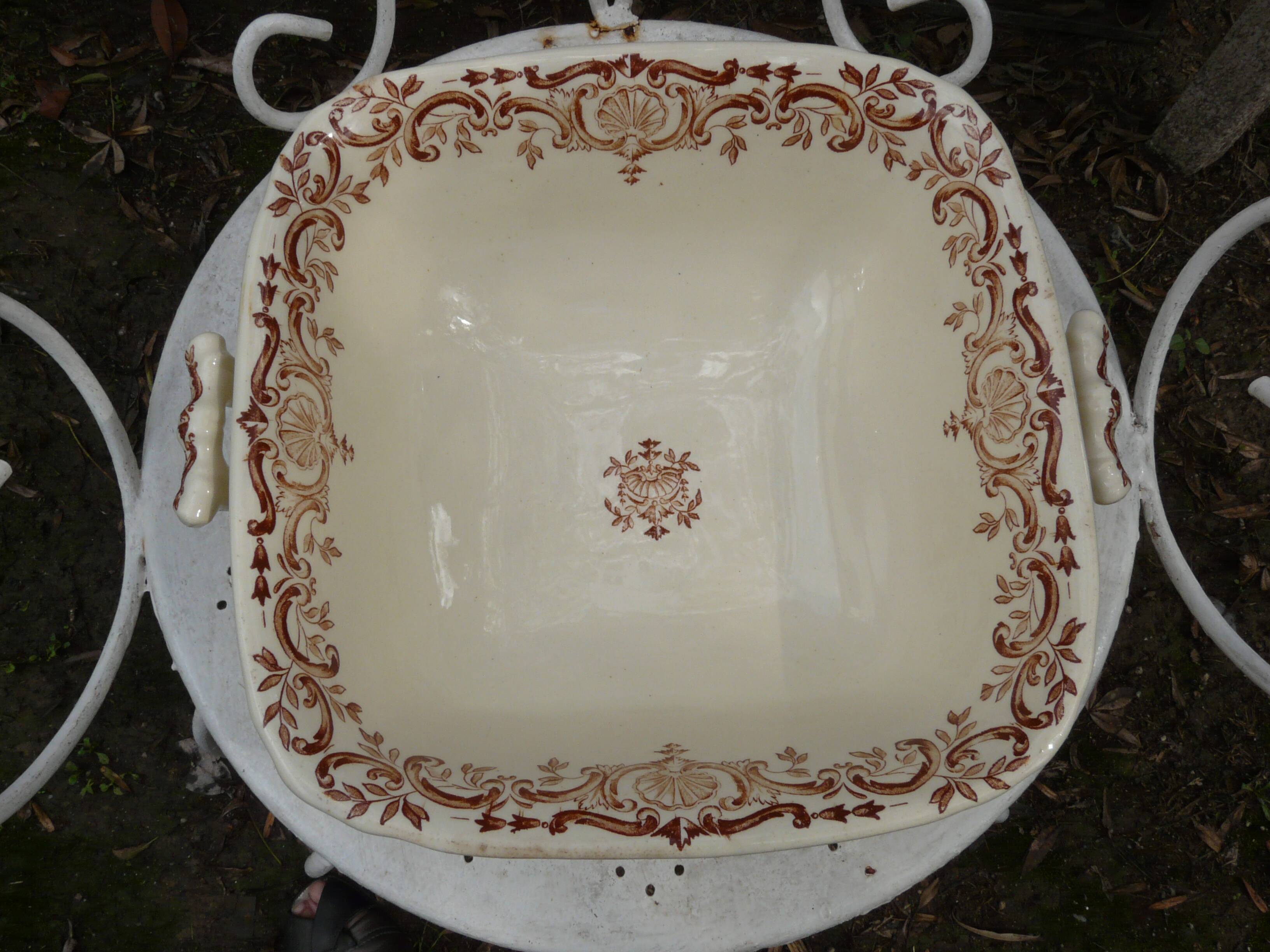 salad bowl - fruit bowl and dish Longchamp terre de fer model Regent