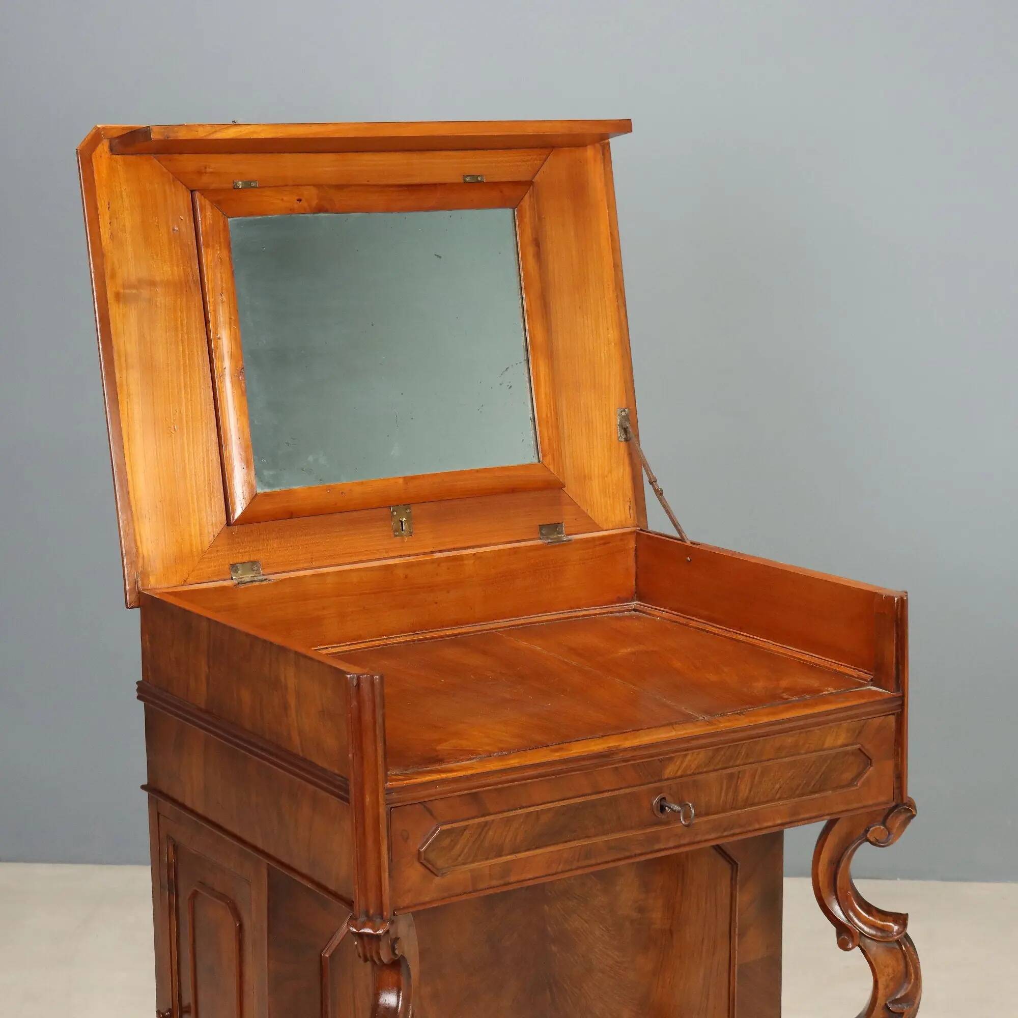 Coiffeuse ancienne Louis-Philippe en noyer et merisier, XIXe siècle