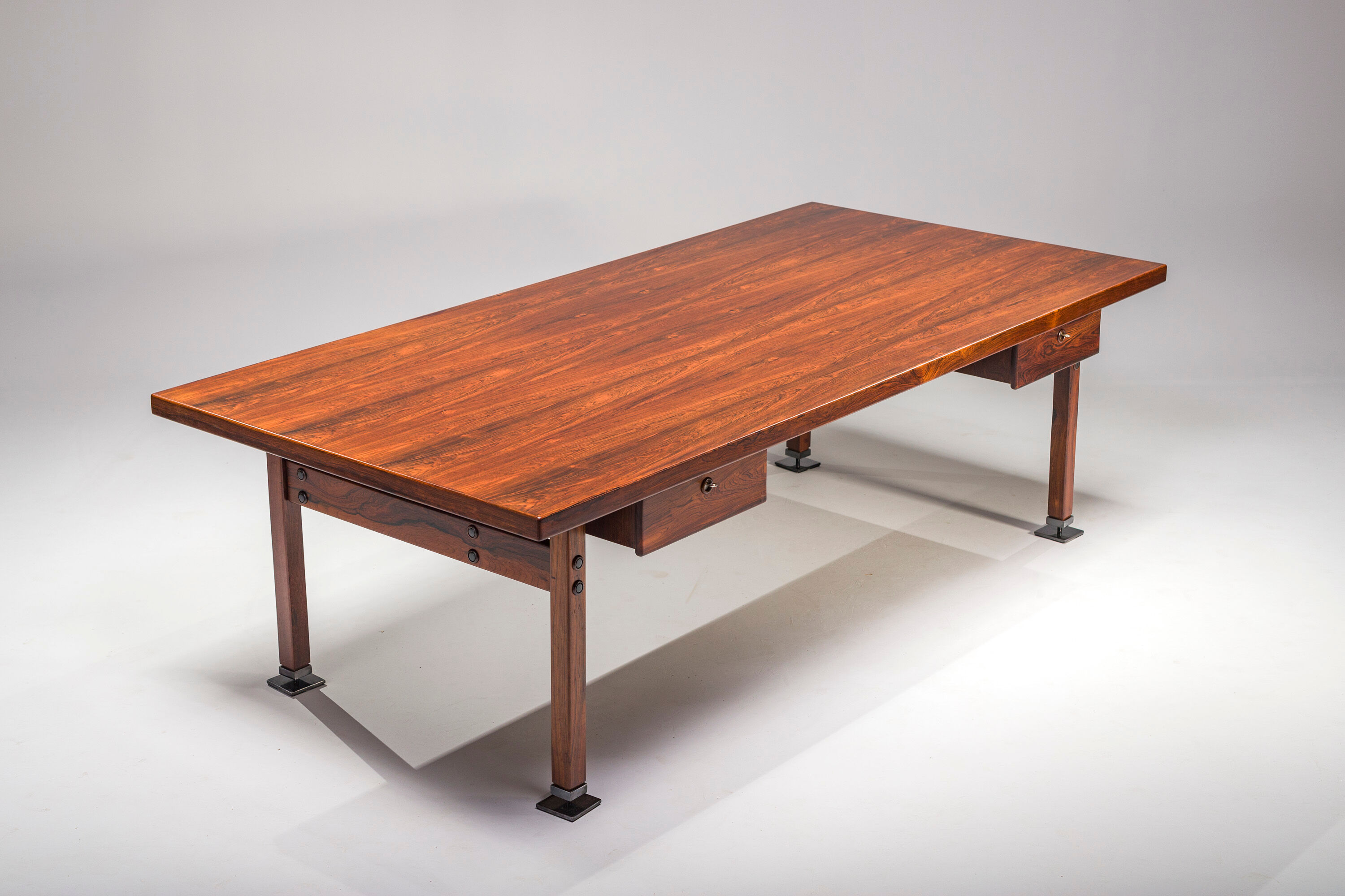 Mid-Century Modern Jacaranda Itamaraty Desk by Sergio Rodrigues for Oca, Brazil, 1960s
